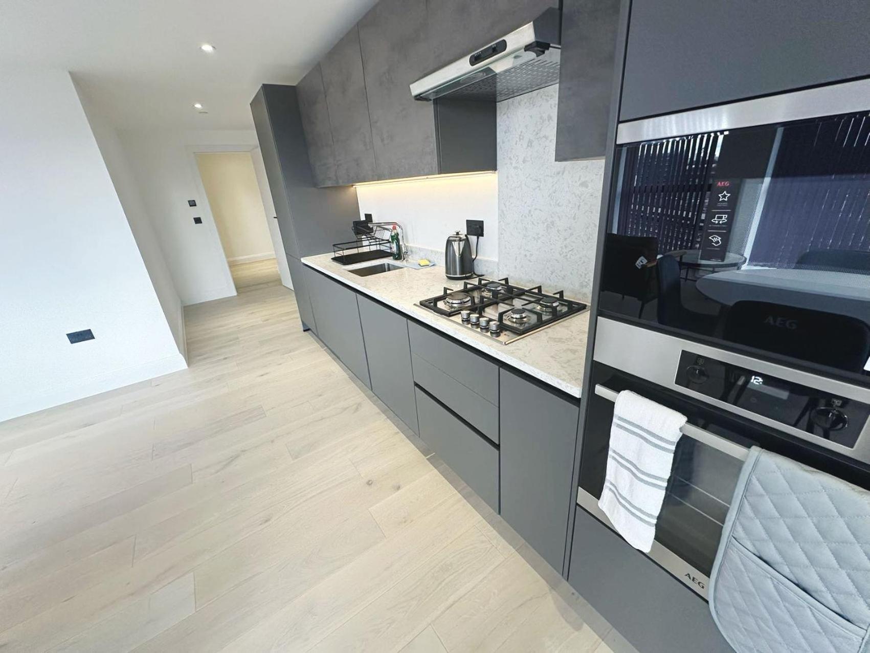 Luxury Modern Flat Near Center Apartamento Londres