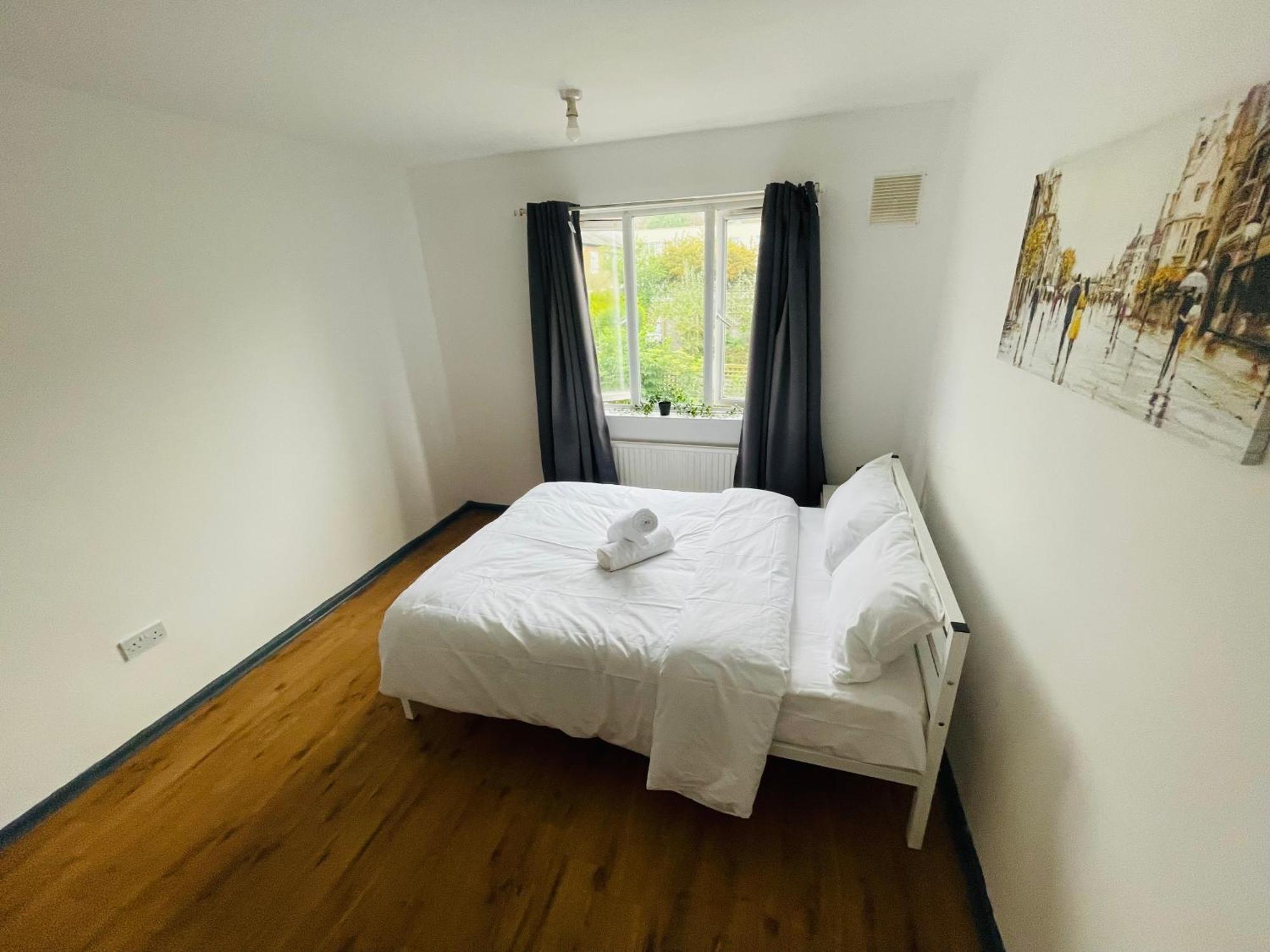 Double Near Canary Wharf 32 Homestay