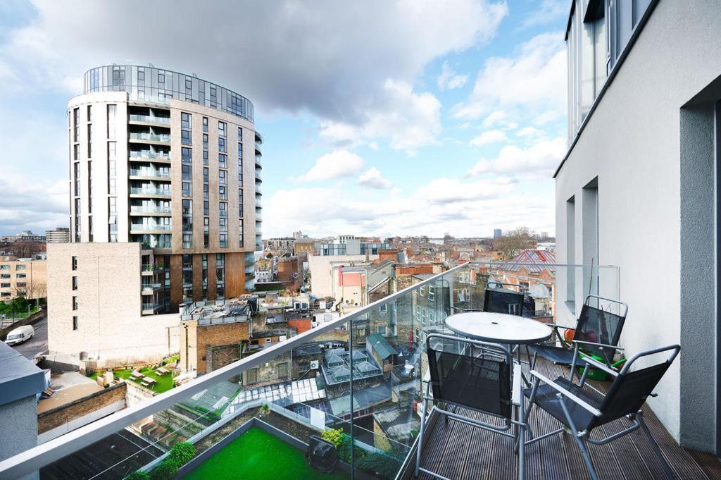 Appartement Modern Serviced 3-bedroom Flat In East Londen