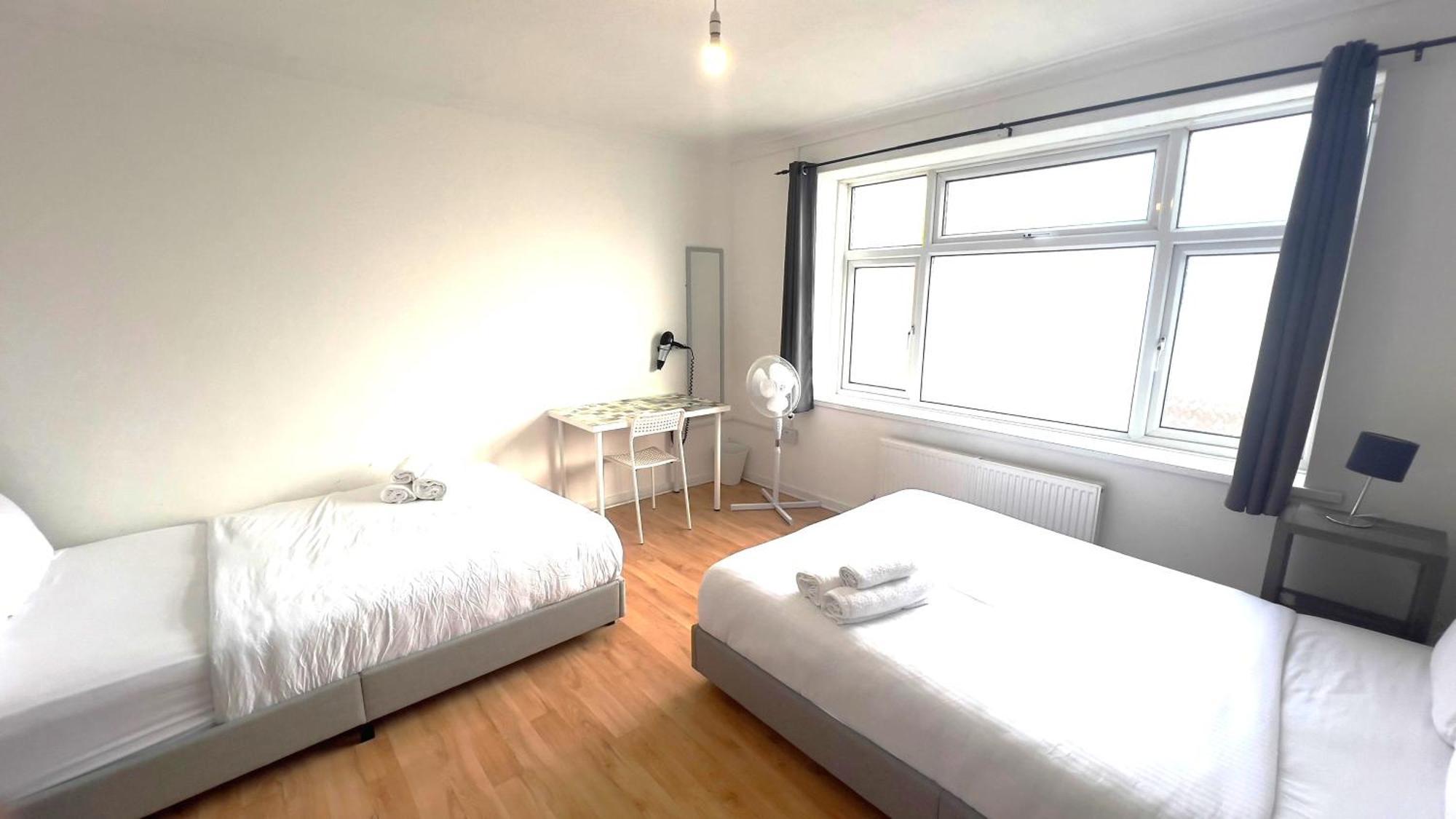Stepney Comfy Double Bed 14 Guest house