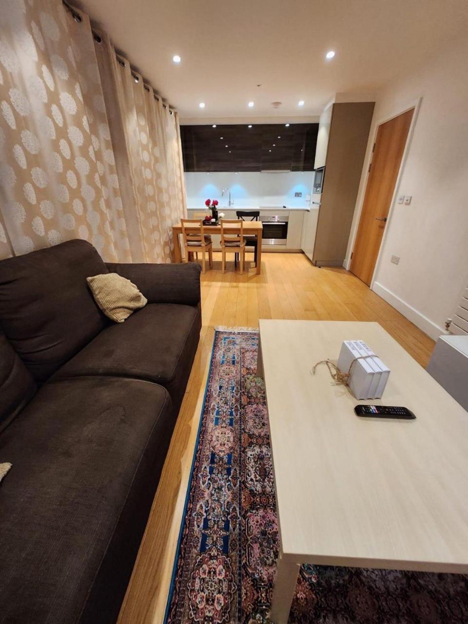 Sweethome Luxury Apartment London