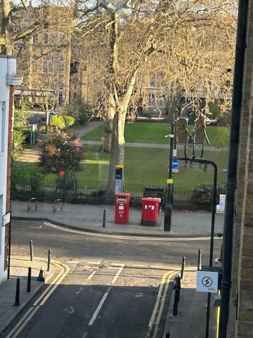 1 Bed Flat With View Of Vibrant Hoxton Square