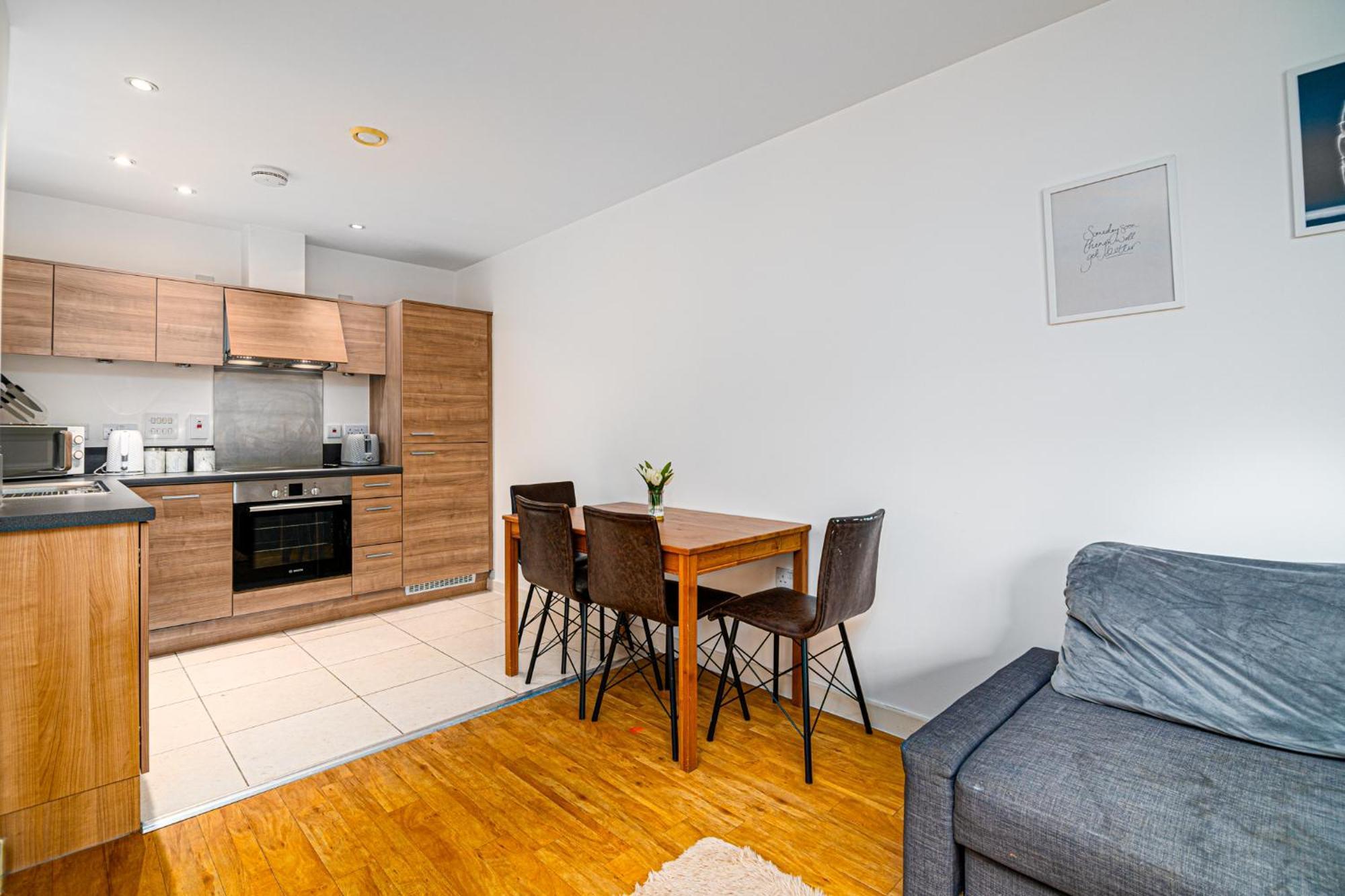 Apartment Zenith Hub London