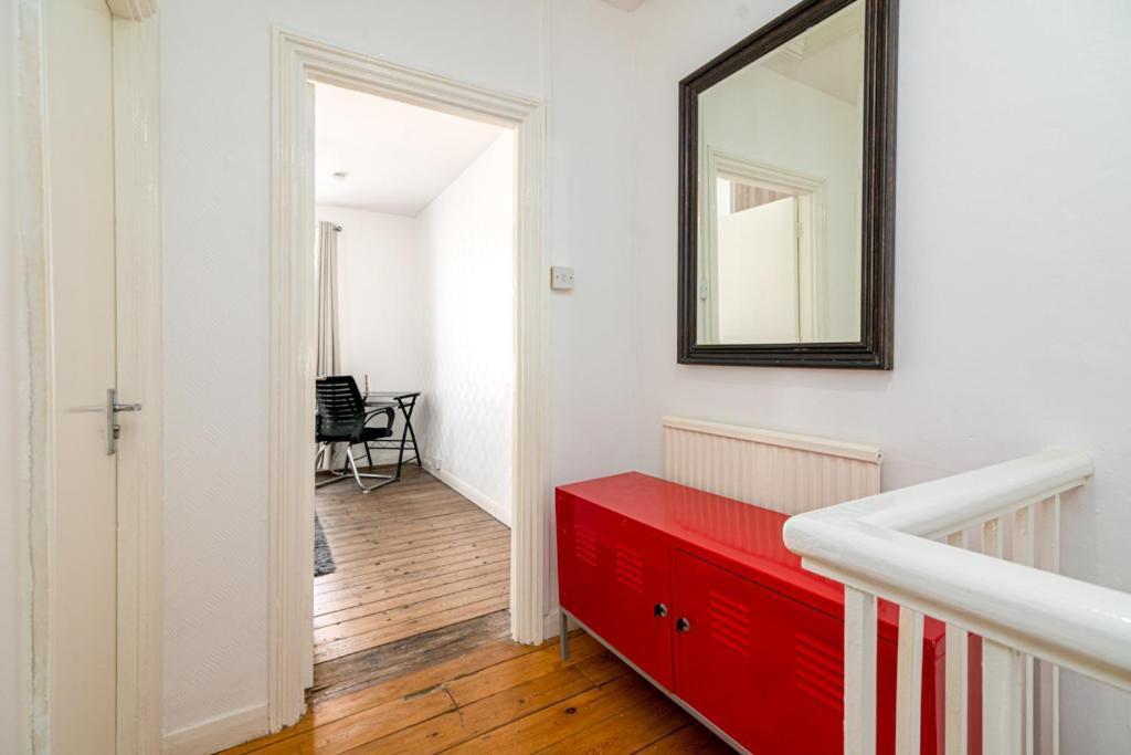 Refurbished Double Bedroom Pensión