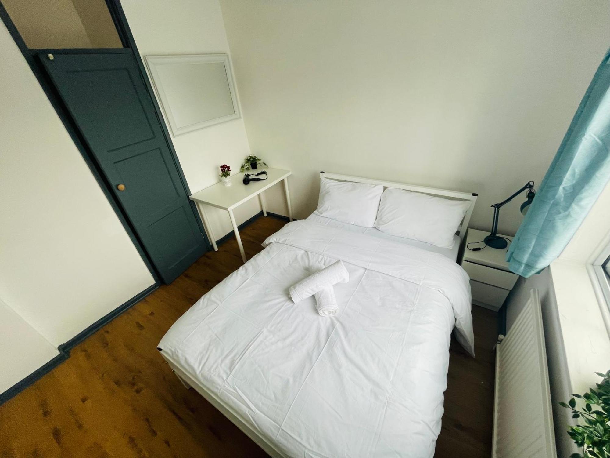 Homestay Double Near Canary Wharf 32 London