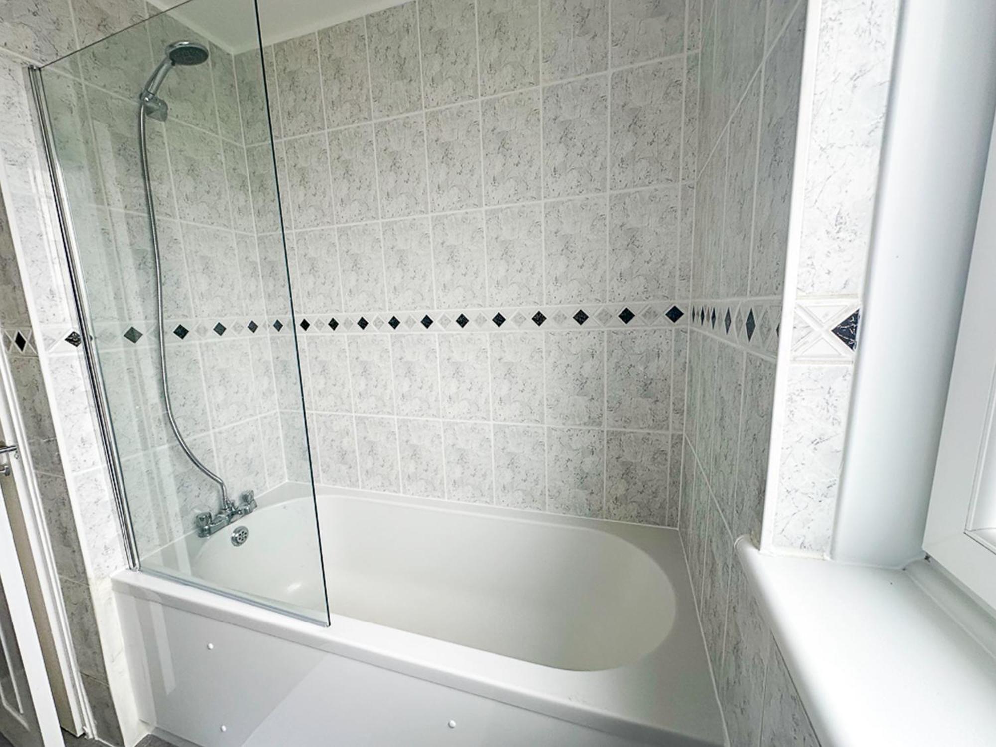3 Bedroom Flat Haggerston, Hackney, Apartment *
