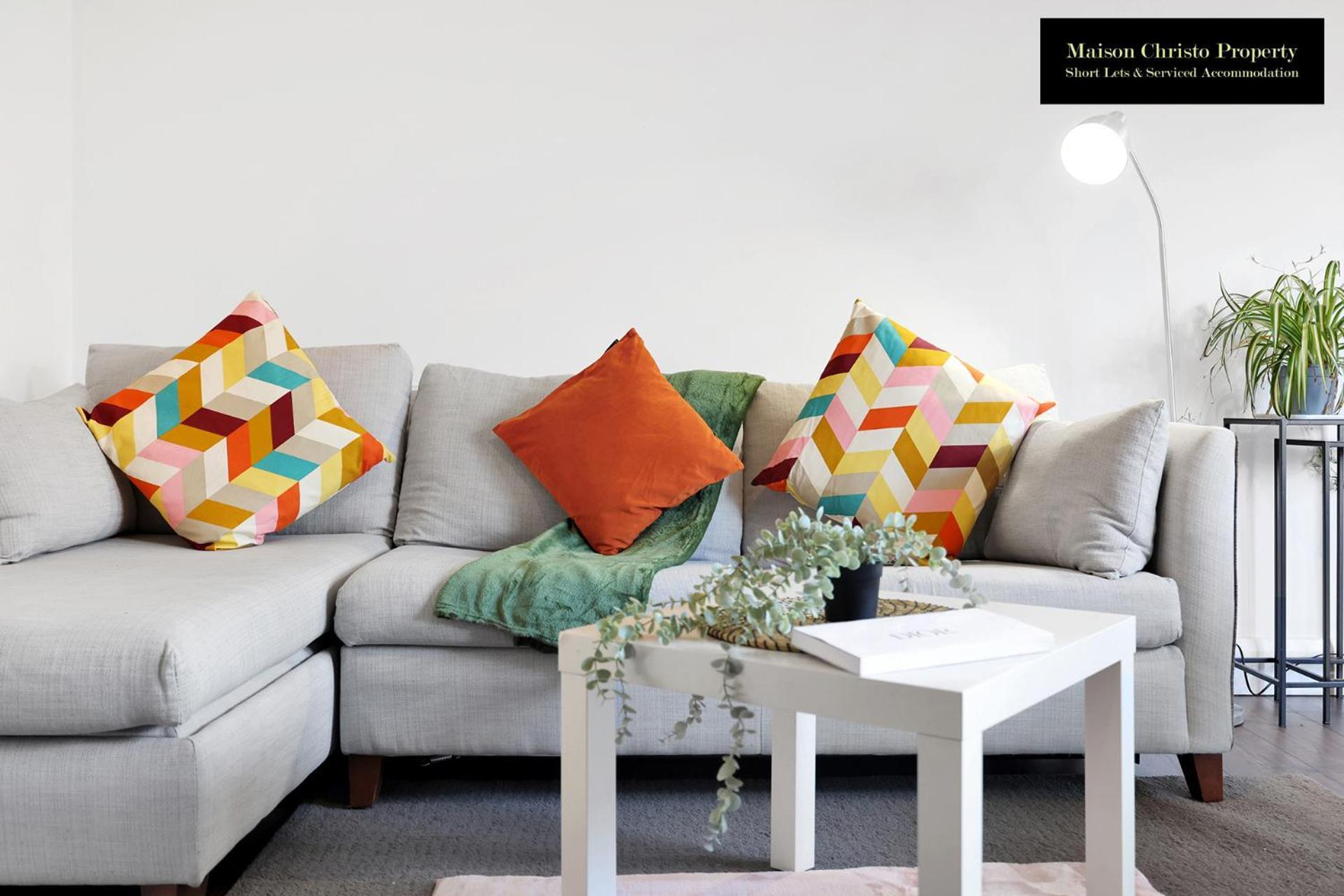 Caraway Heights 2bedroom Sleeps 6 In Canary Wharf, Free Parking, Near Excel, O2 & Airport By Maison Christo Short Lets & Serviced *