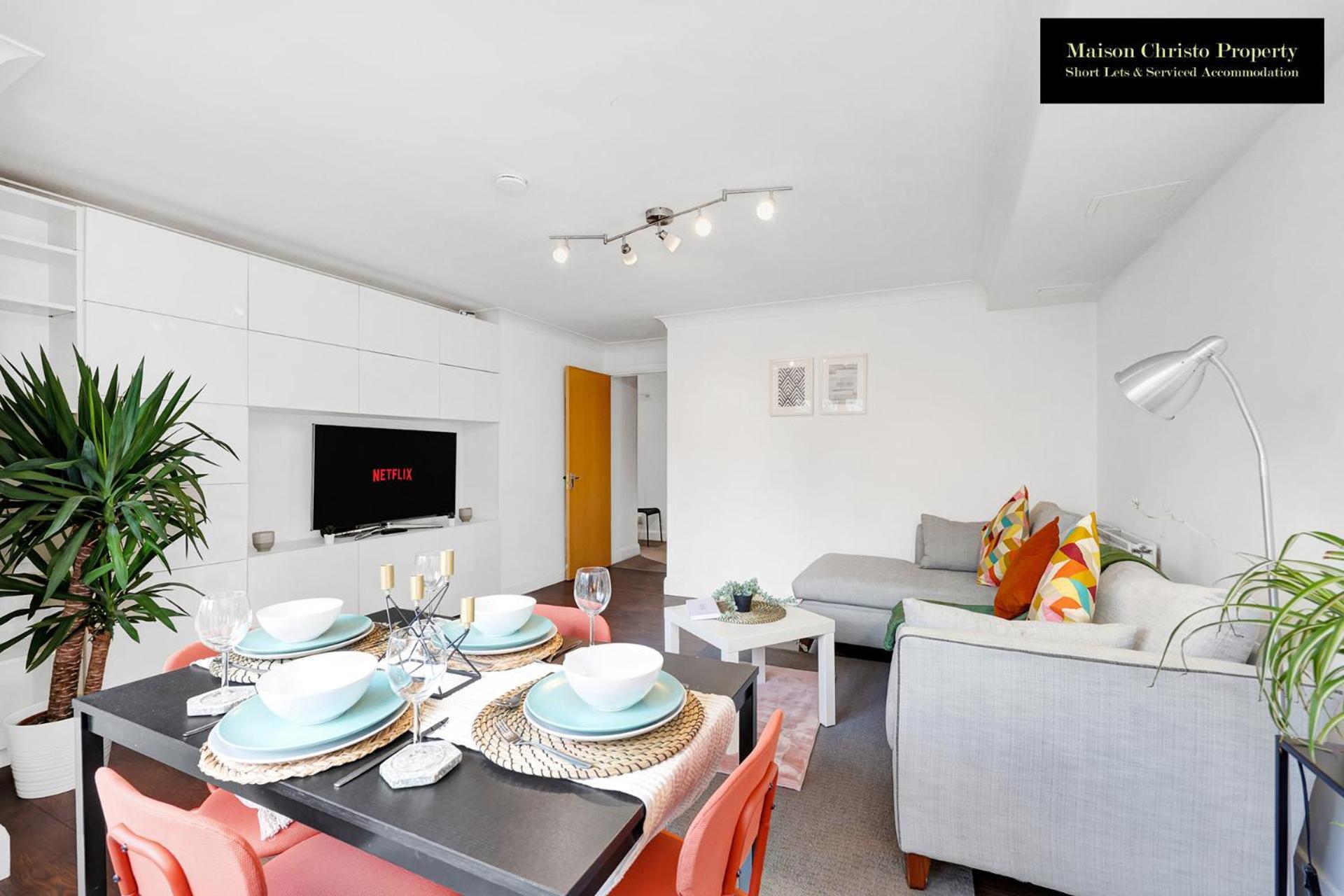 Caraway Heights 2bedroom Sleeps 6 In Canary Wharf, Free Parking, Near Excel, O2 & Airport By Maison Christo Short Lets & Serviced Apartment London