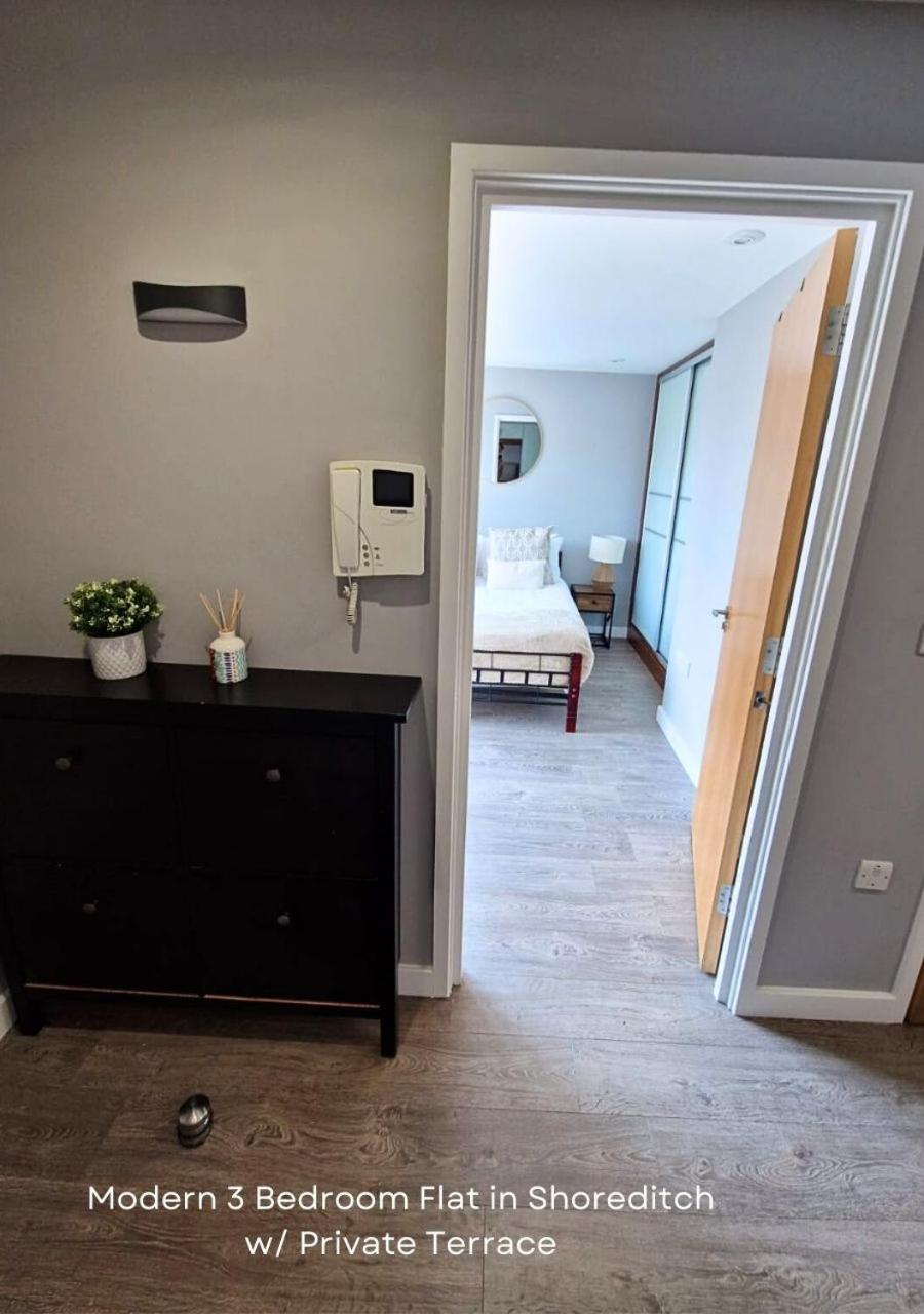 Contemporary With Private Terraces In Shoreditch, Hoxton, Islington Apartment *