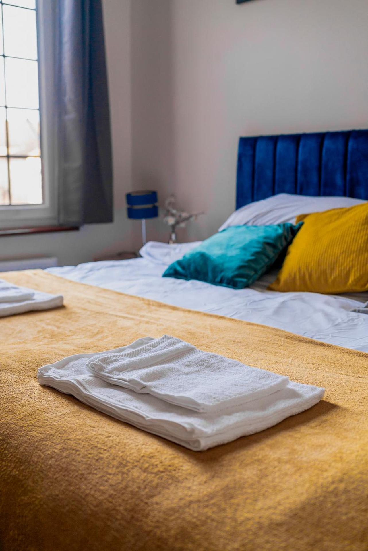 Apartment Uksas Stunning One Bedroom Flat Free Parking