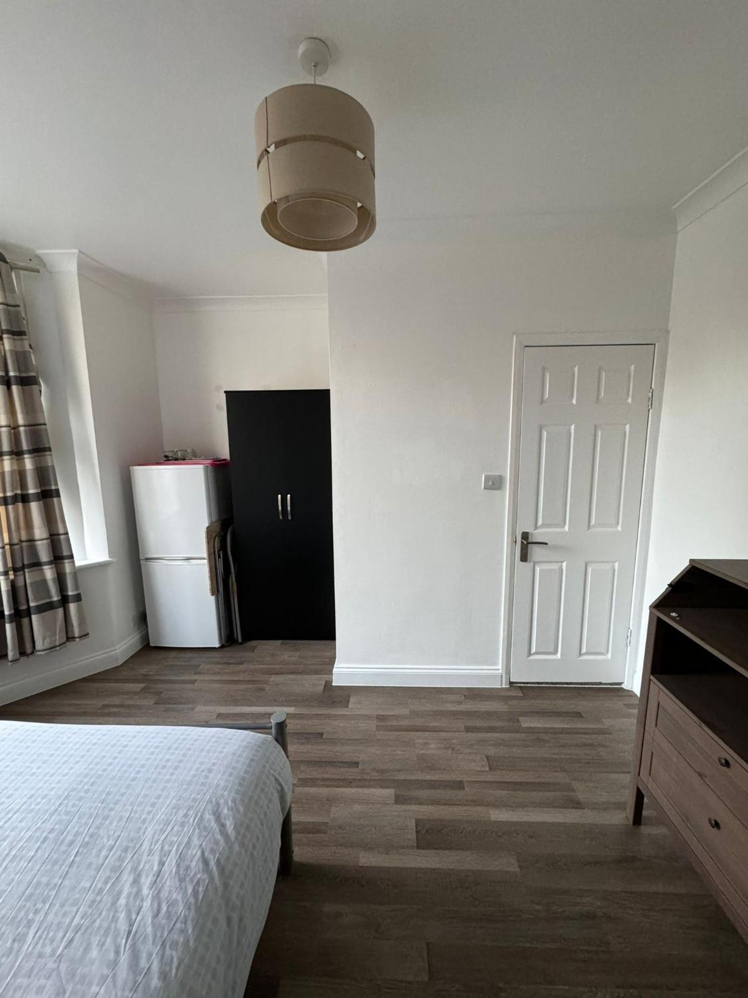Homestay Oxborne Uk - Gardner London