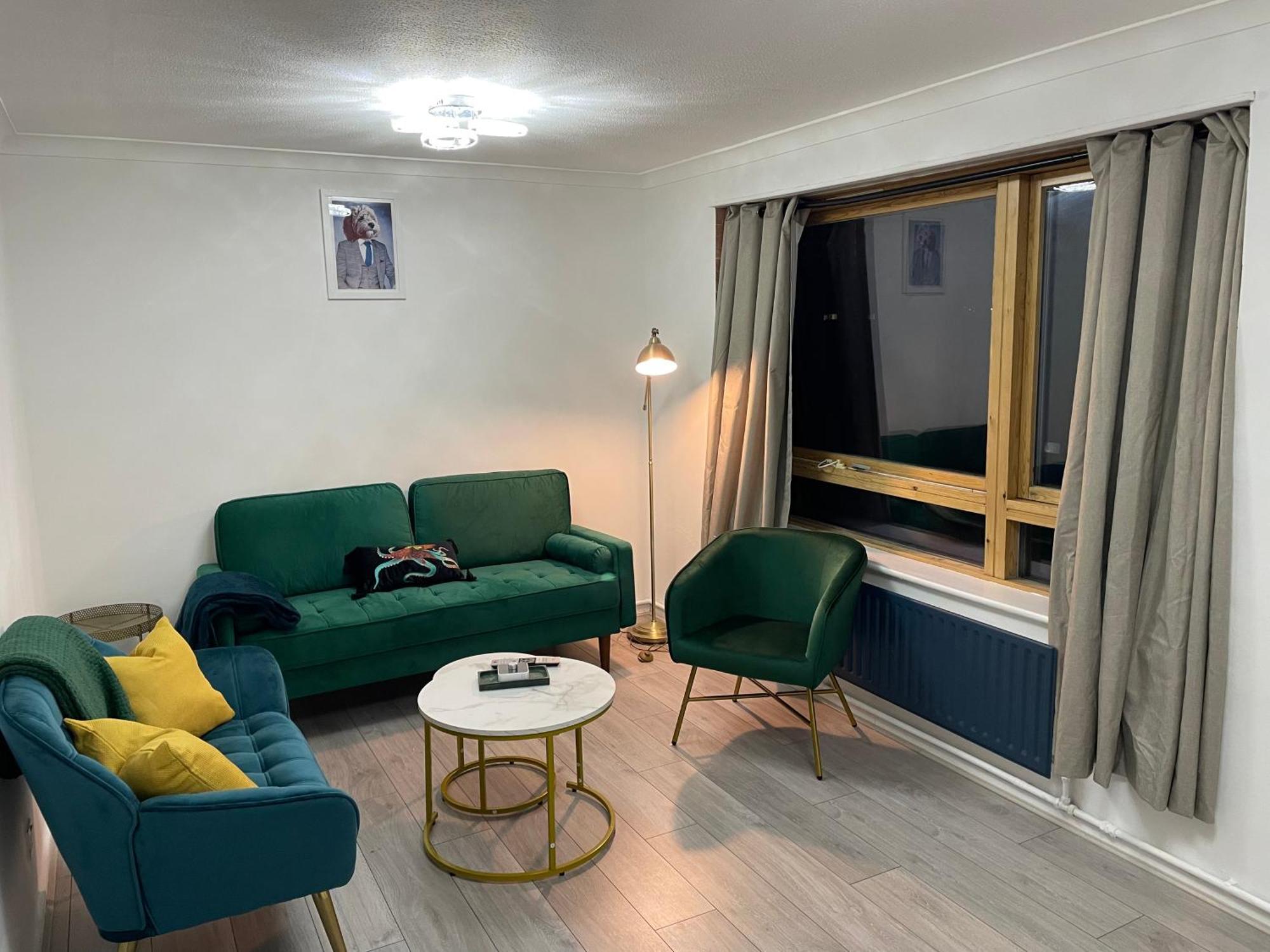 Appartement 2 Bedrooms In Plaistow Near Tube To *