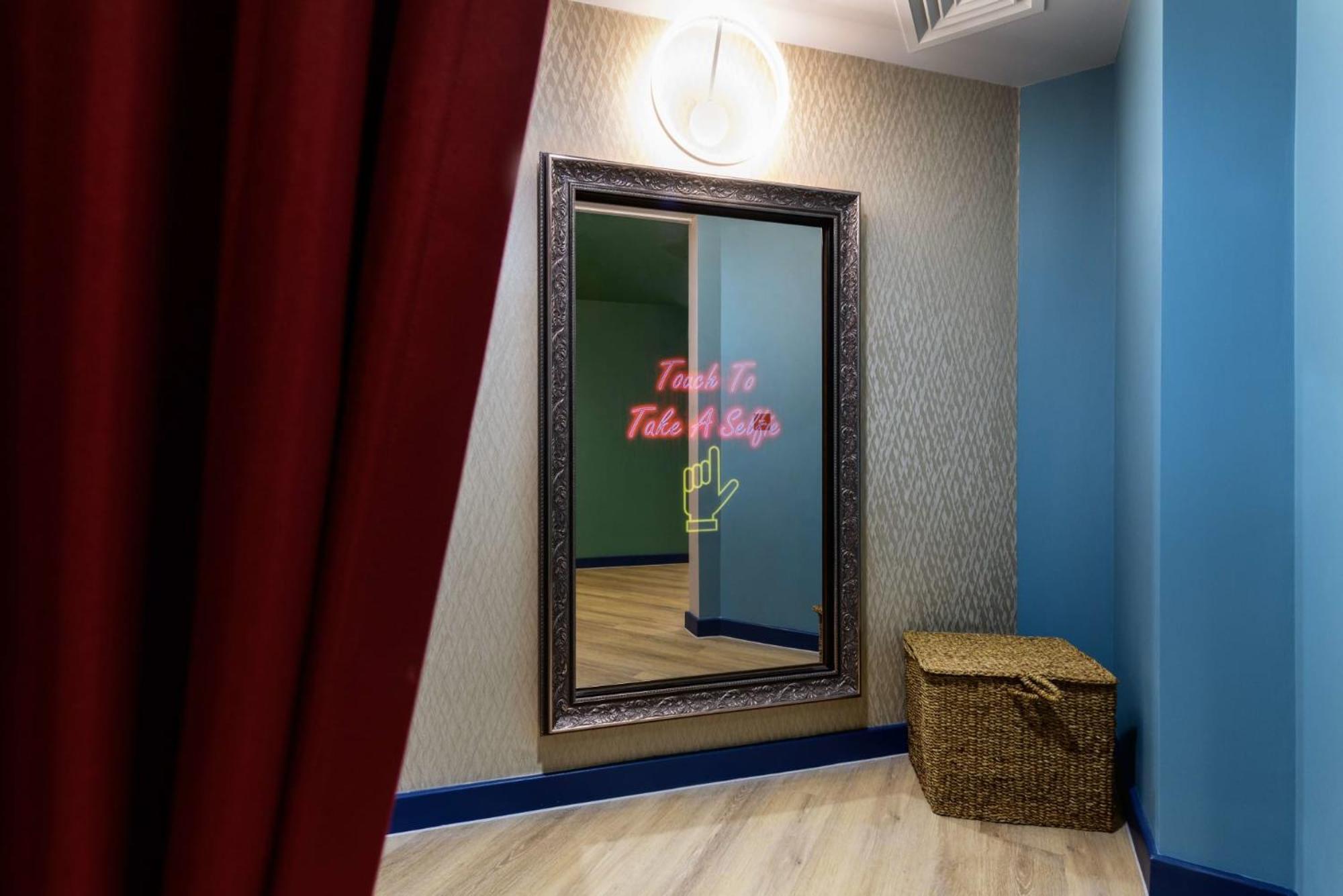 Cosy Living Ensuites At Trendy Wick Park In Apartment London