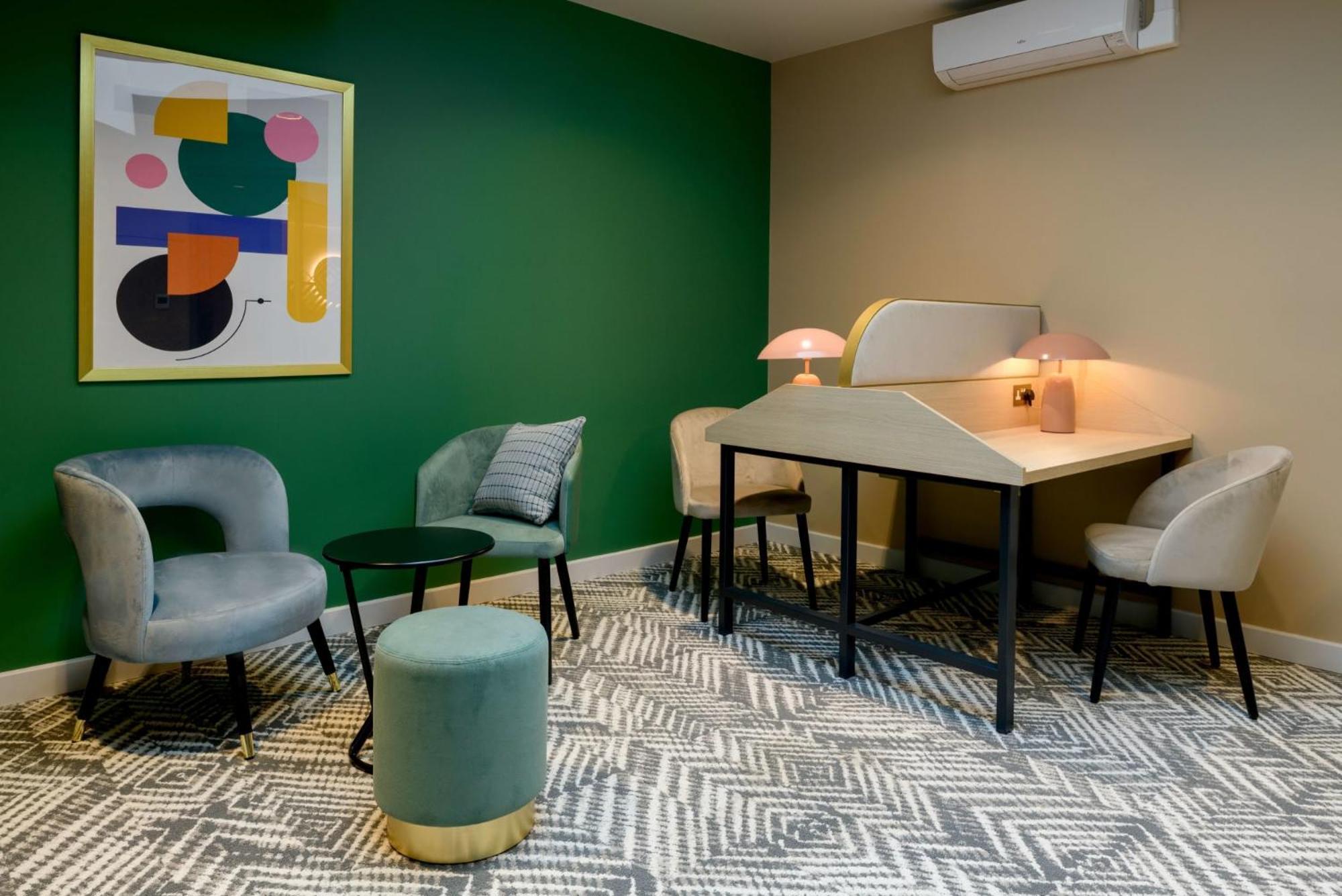 Cosy Living Ensuites At Trendy Wick Park In London
