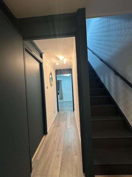 2 Bedrooms In Plaistow Near Tube To Appartement