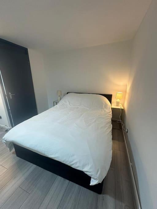 Appartement 2 Bedrooms In Plaistow Near Tube To