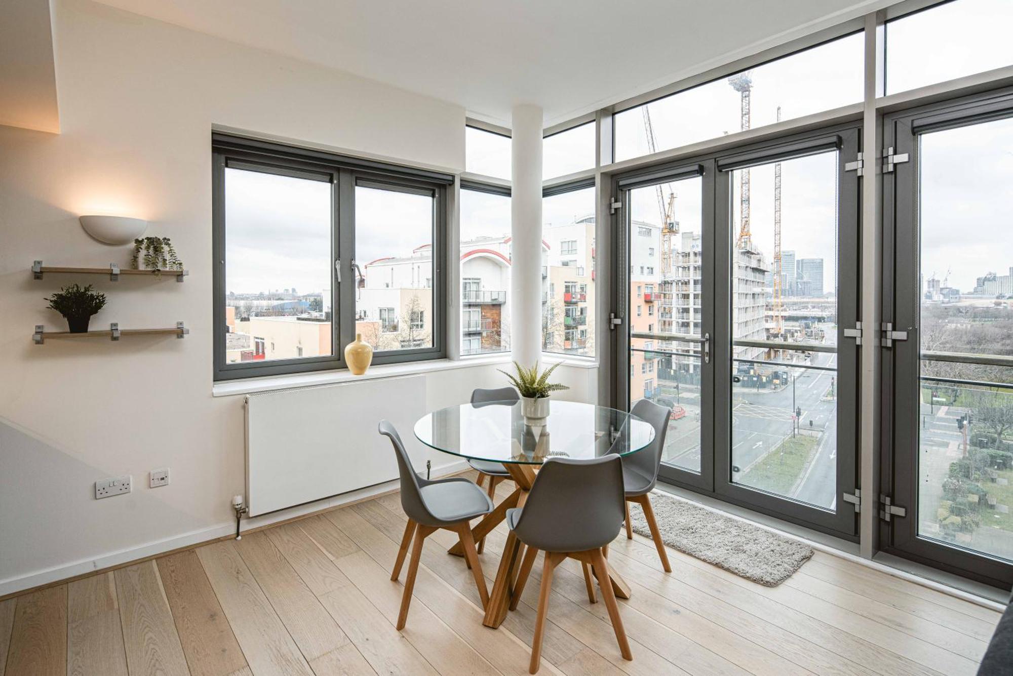 Beautiful Penthouse With Private Terrace In Greenwich Peninsula Apartment London