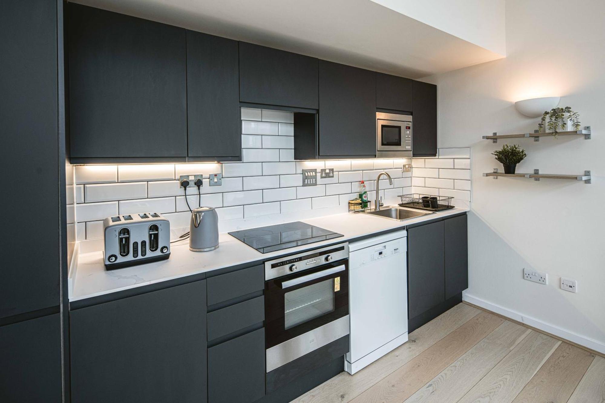 Beautiful Penthouse With Private Terrace In Greenwich Peninsula * London
