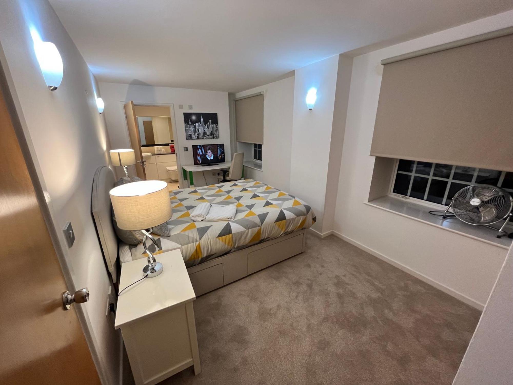 Hotel Your Royal Victoria Excel O2 Arena