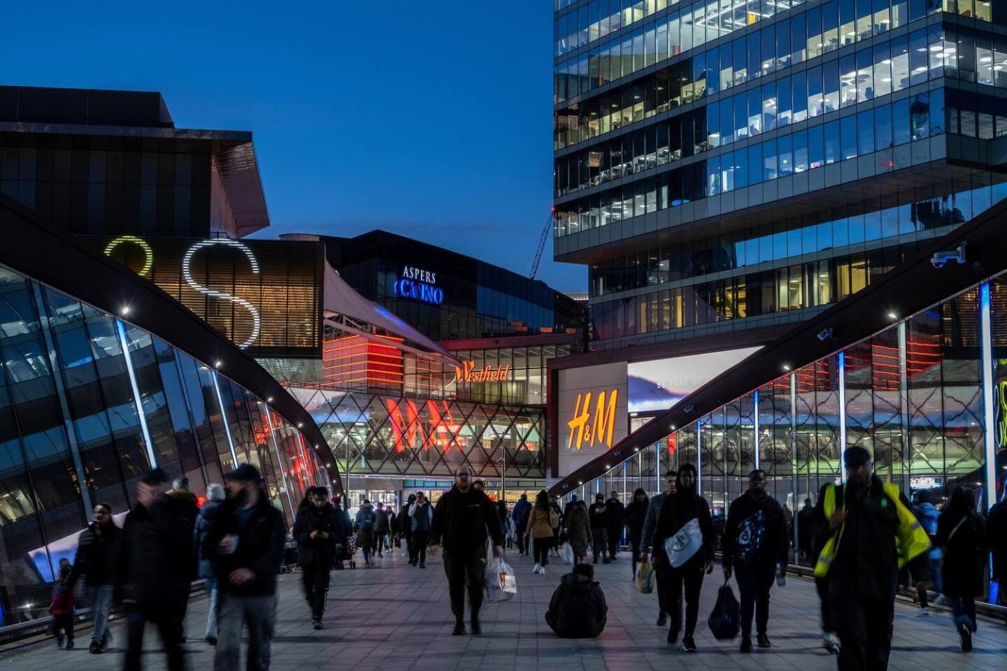 Pass The Keys Modern Simplicity 10mins From Westfield, Stratford * London