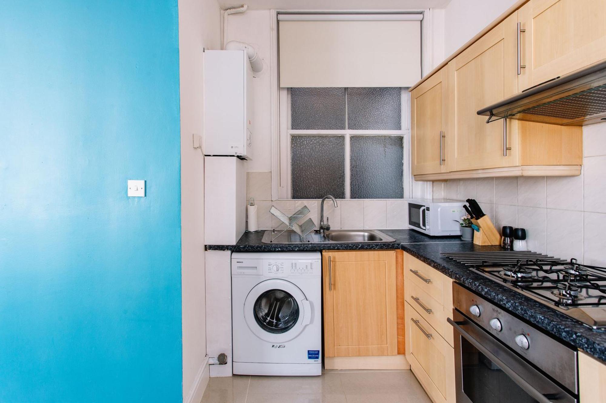 Apartment Are Located In The Heart Of Shoreditch *