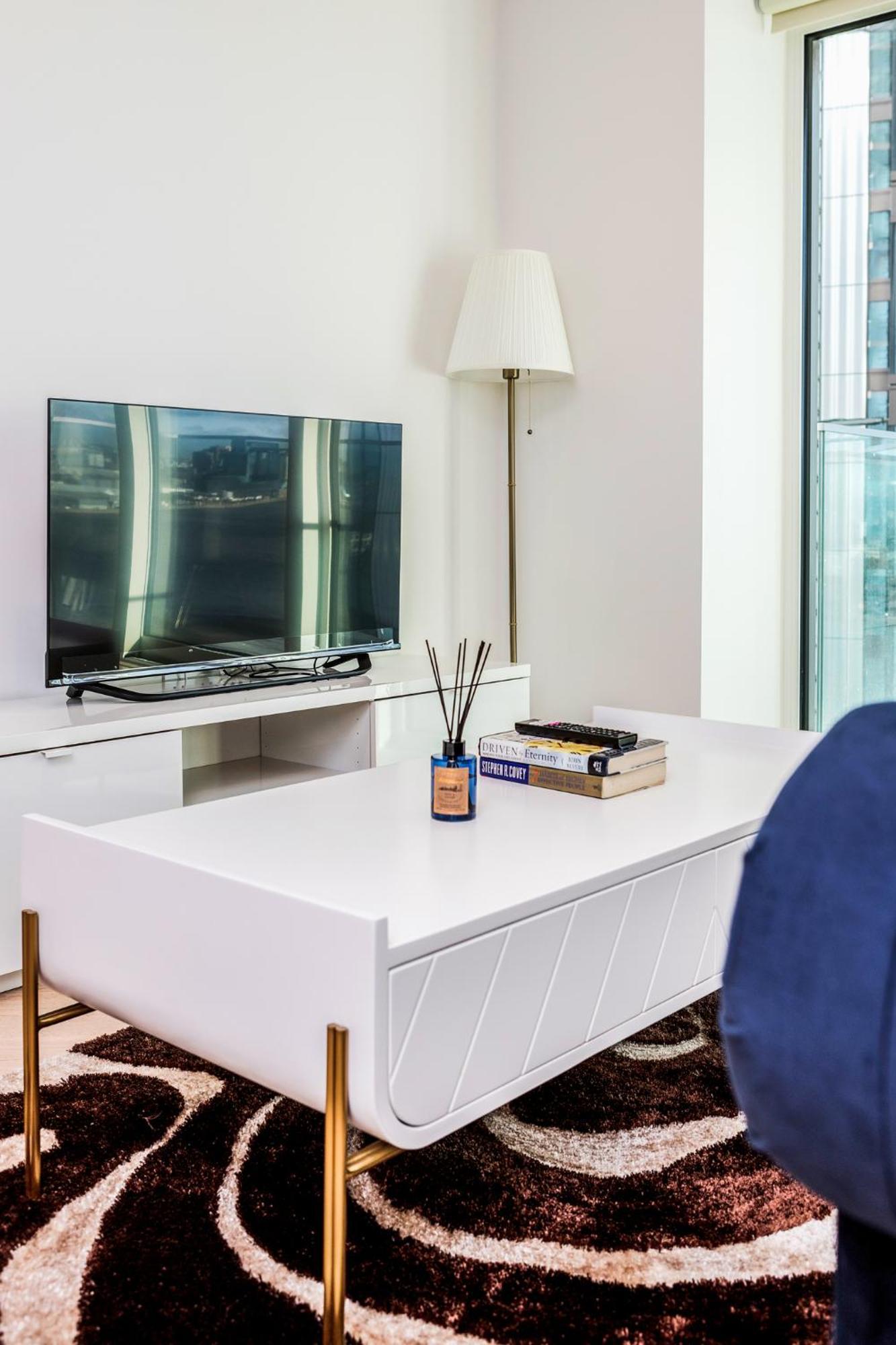 New Riverside Sleeps 5 Easy To Tour