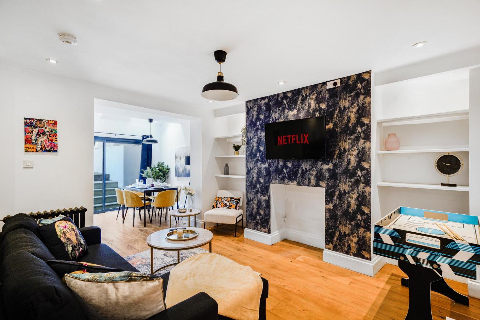 Classy Abode In Hackney - Garden - Sleeps 6 Apartment