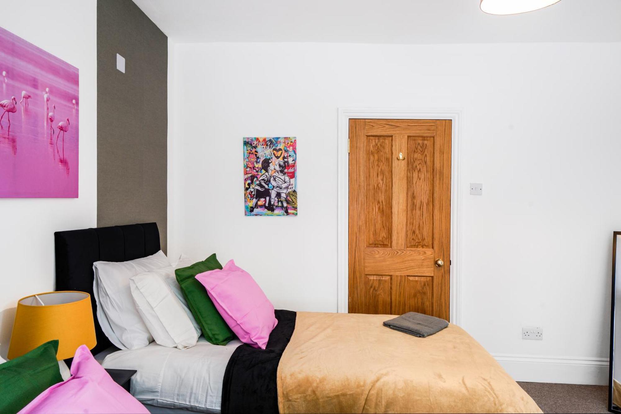 Apartment Classy Abode In Hackney - Garden - Sleeps 6 *