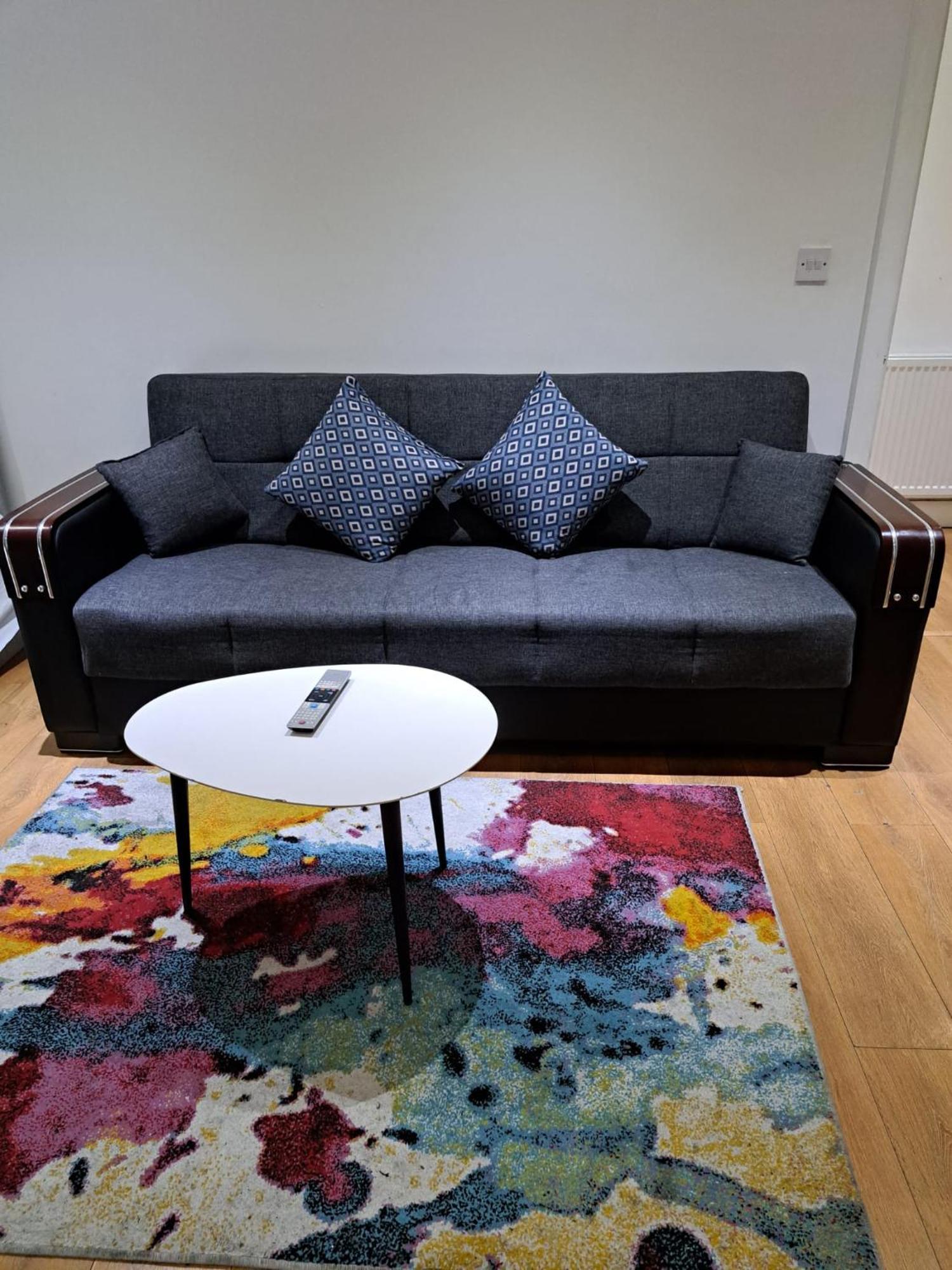 Simply Relax,1 Eastham * London