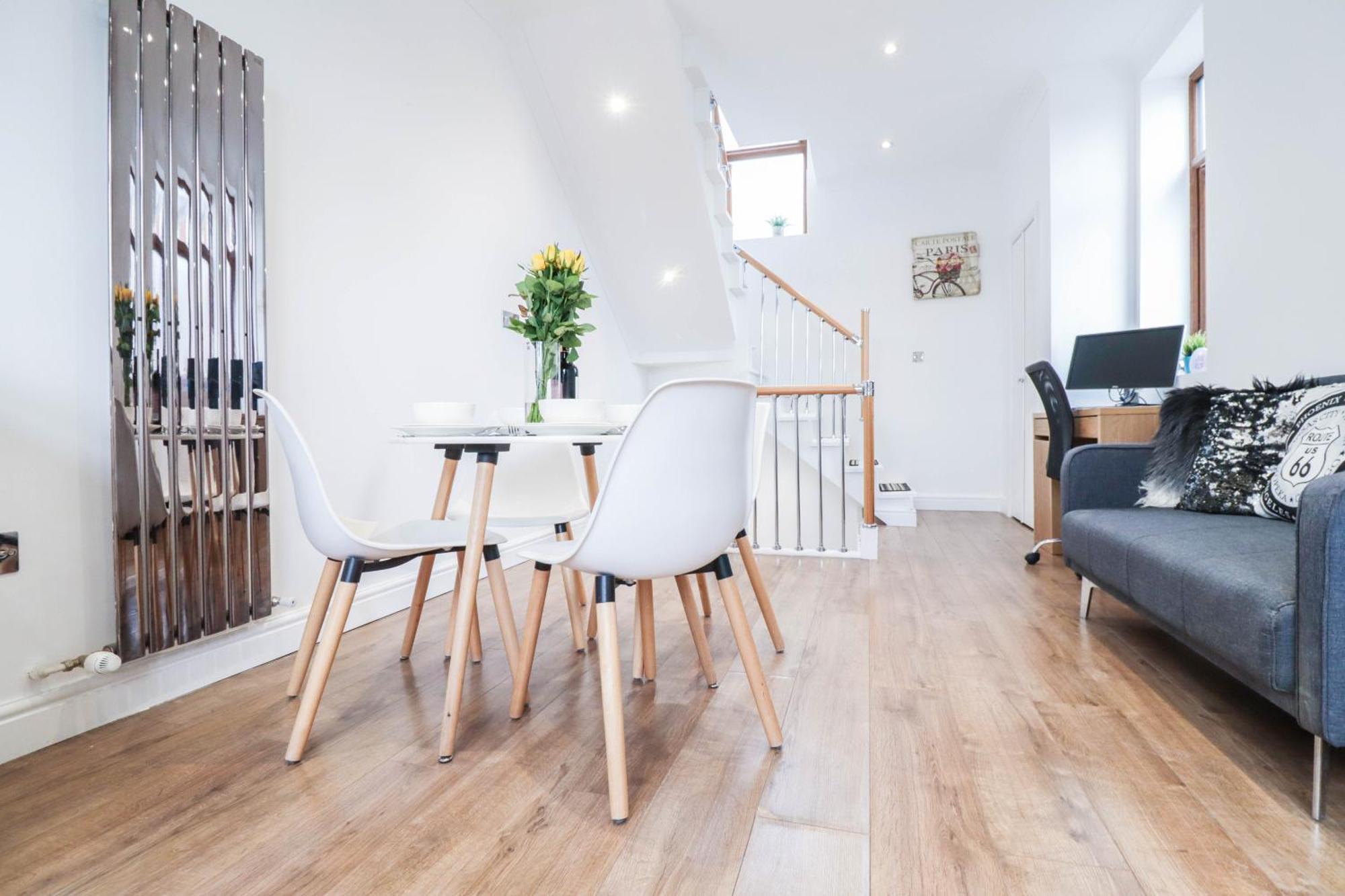 Stunning Split Level Apartamento *