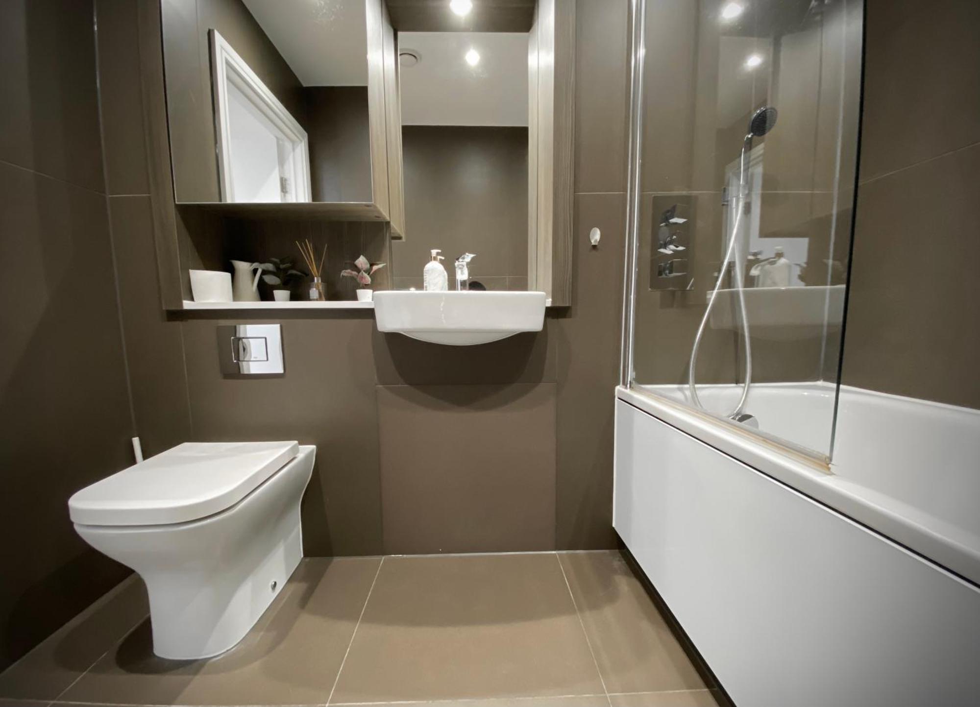 Spacious 2 Bedroom Penthouse Retreat