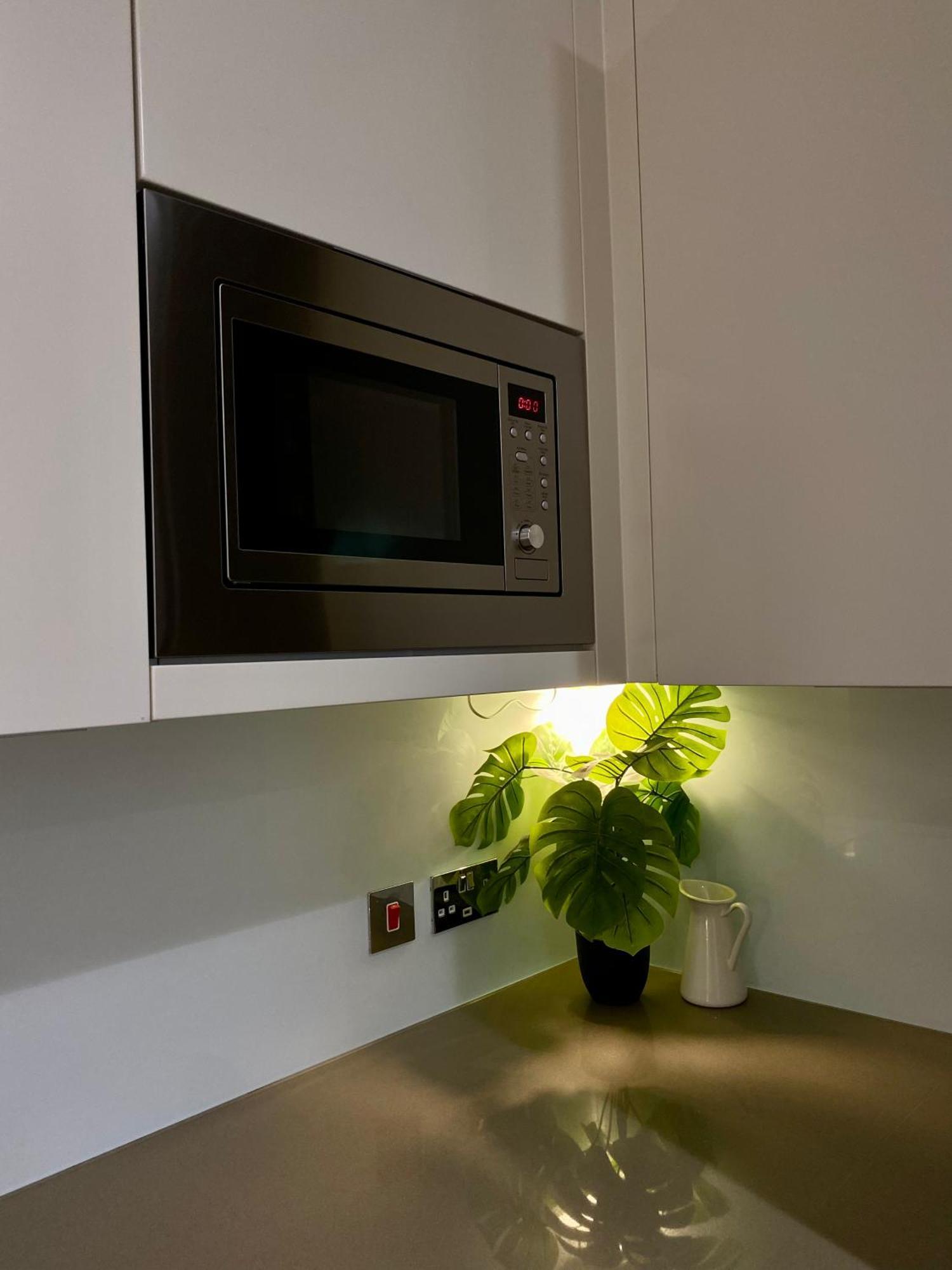 Apartment Spacious 2 Bedroom Penthouse Retreat London