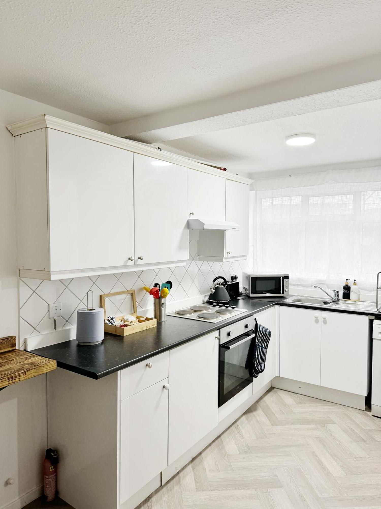 Modern Luxury By Mile End London