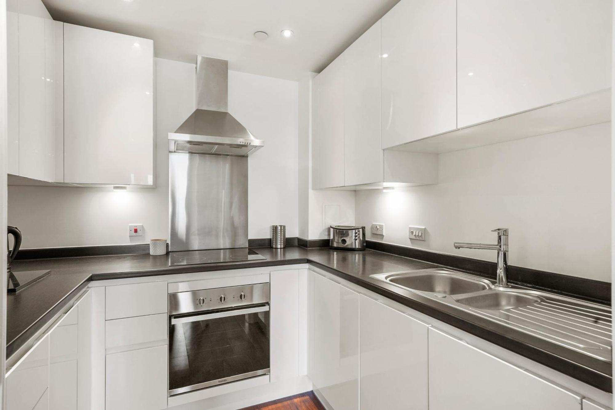 Entire 1 Bedroom Short Term & Flexible Renting Canary Wharf With Free Wifi Appartement
