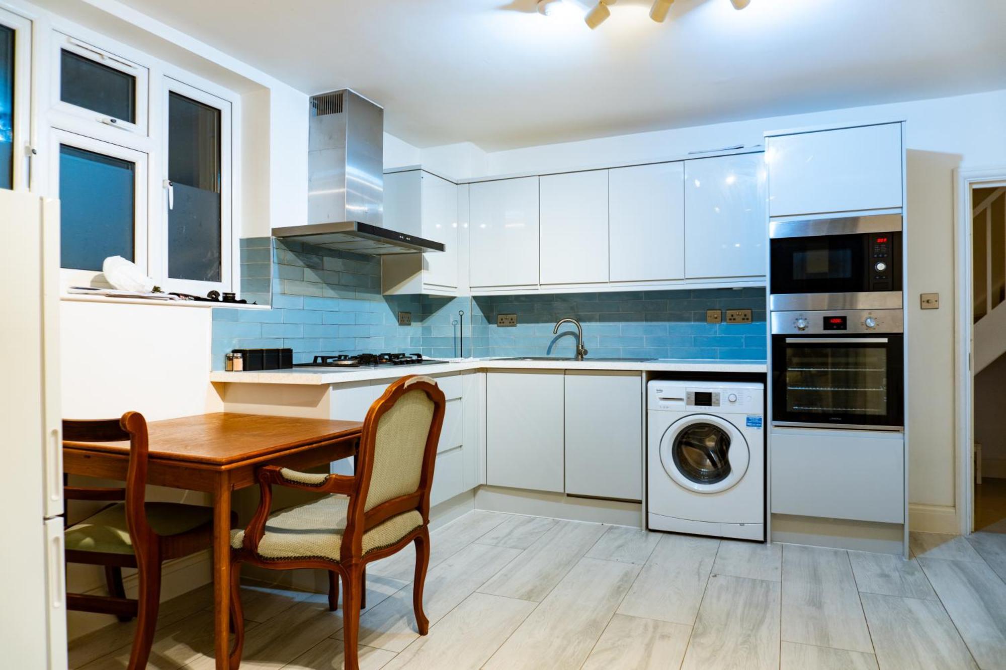 Alpha Grove Apartment