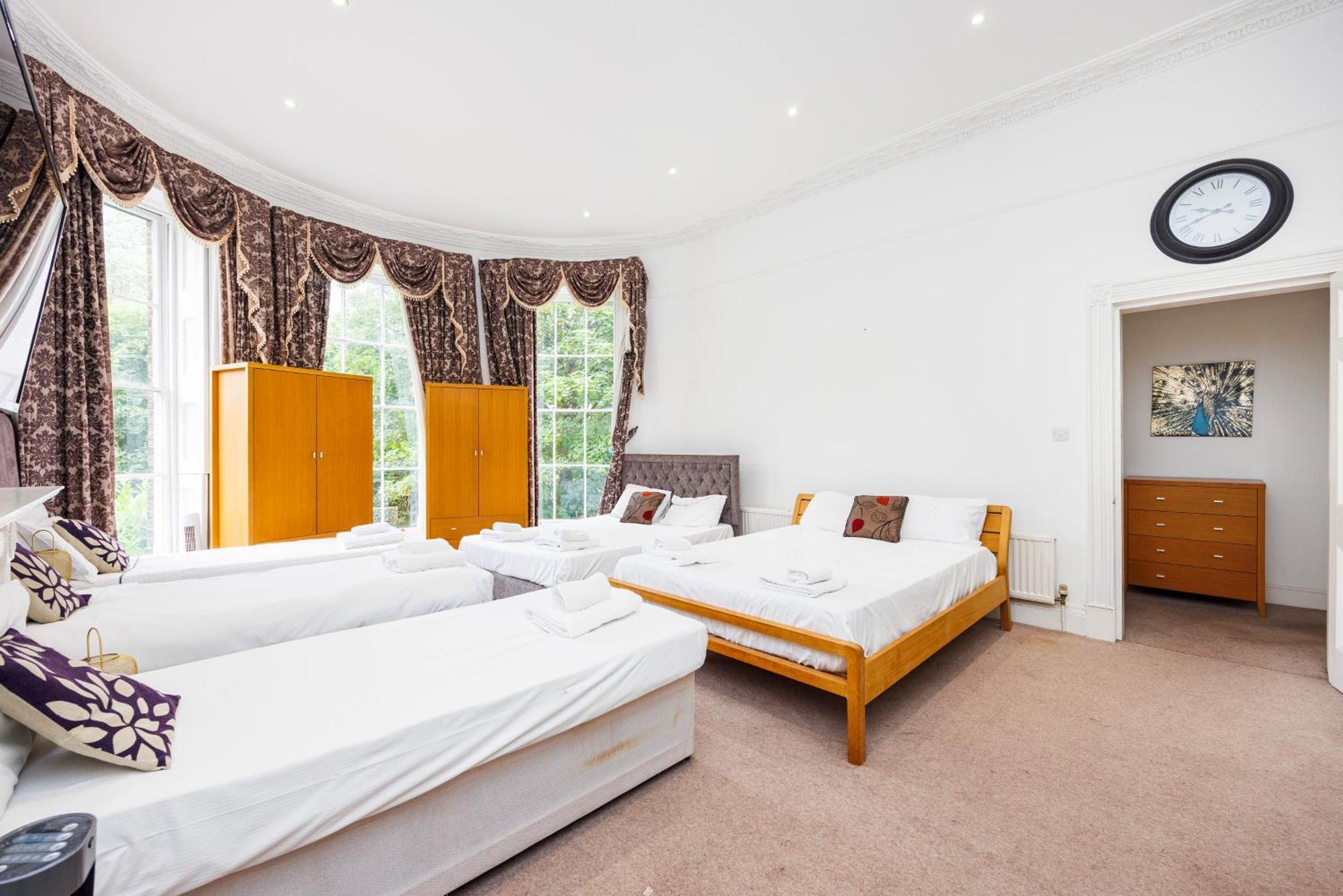 Aparthotel Mansion House With Spacious Close To Excel And Canarywharf
