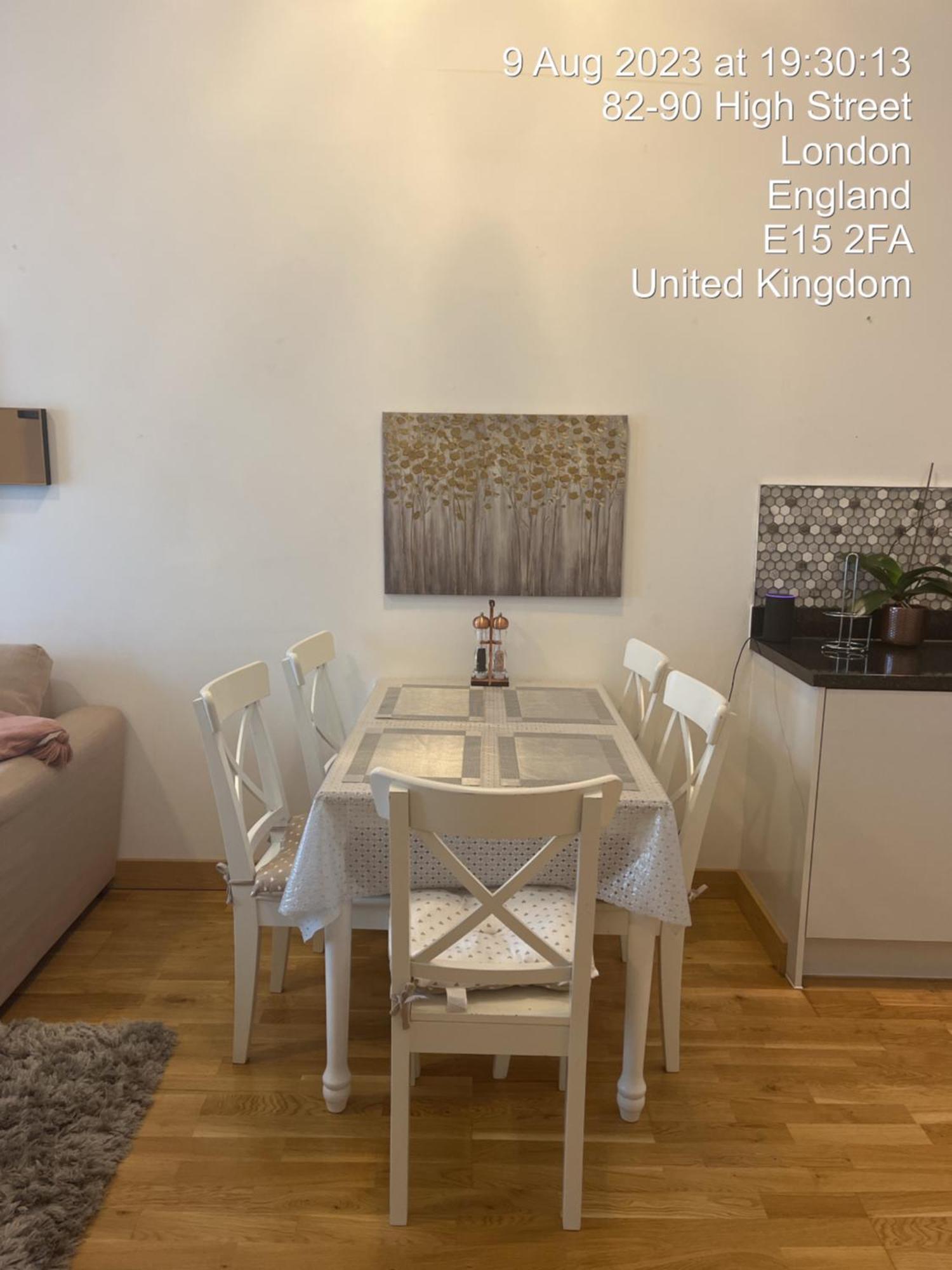 Two Double Bedroom Duplex Flat Apartment *