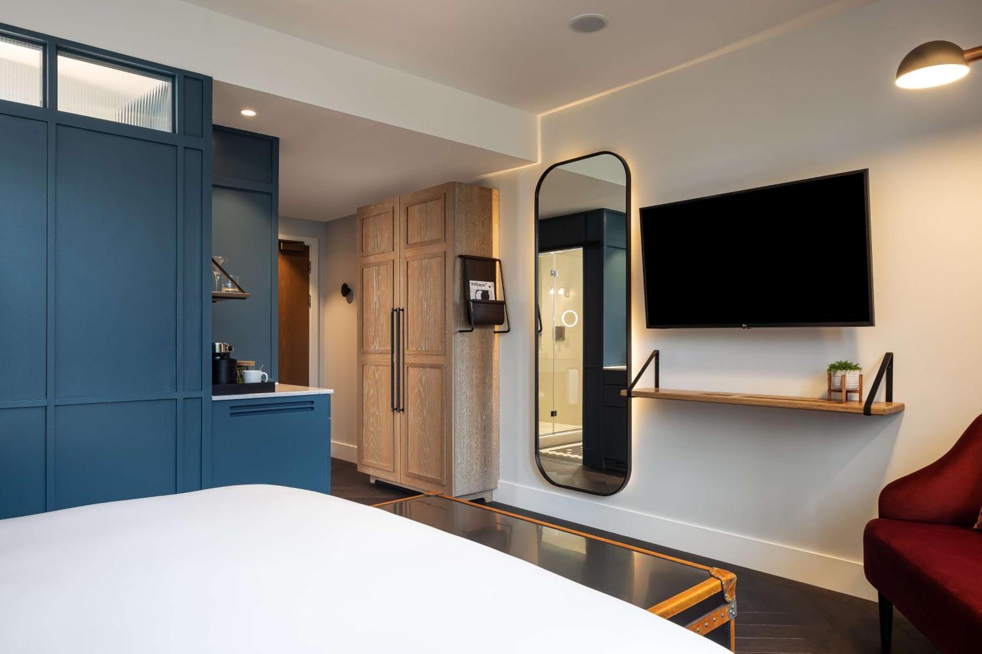 The Gantry London, Curio Collection By Hilton Hotel