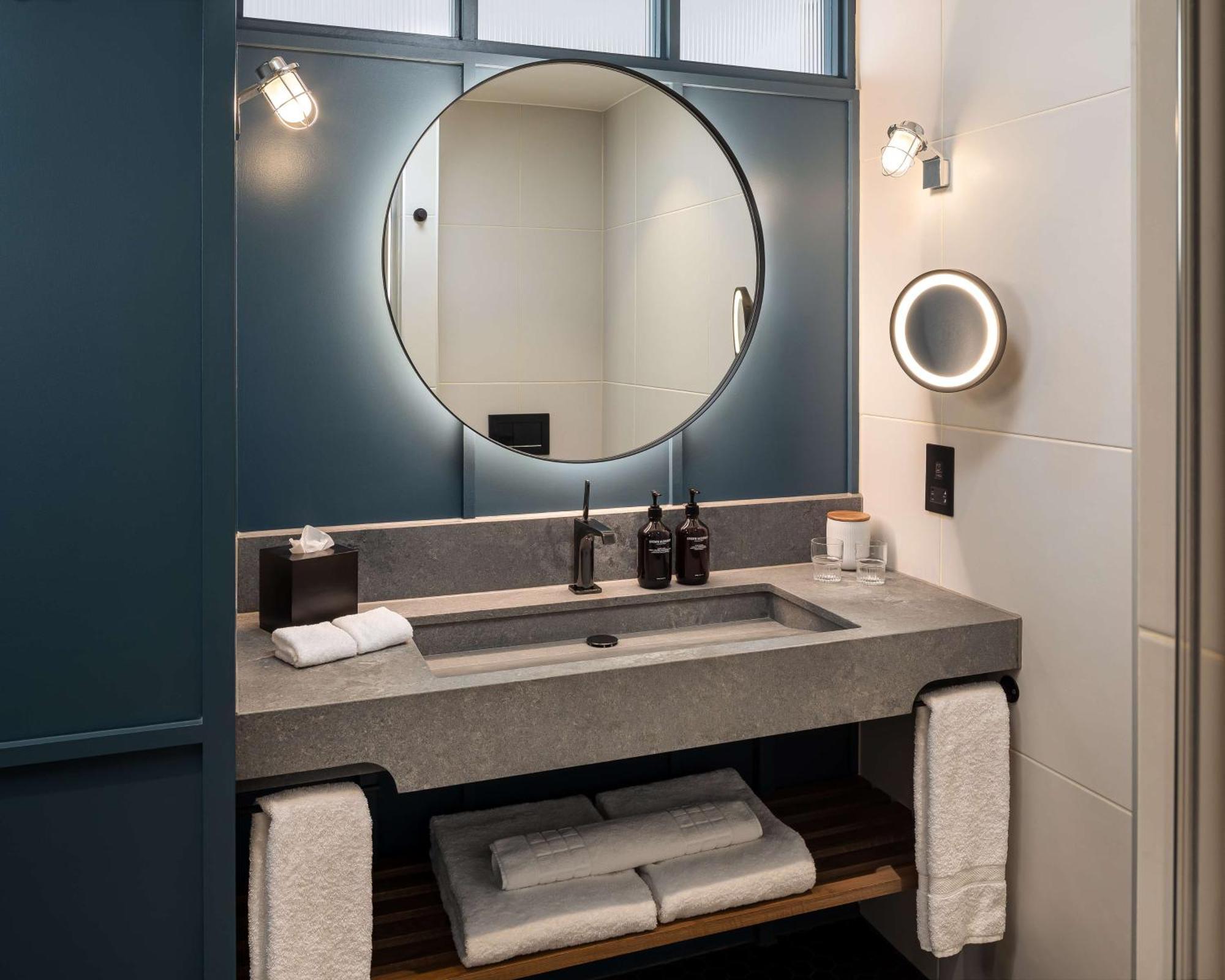The Gantry London, Curio Collection By Hilton Hotel Londen
