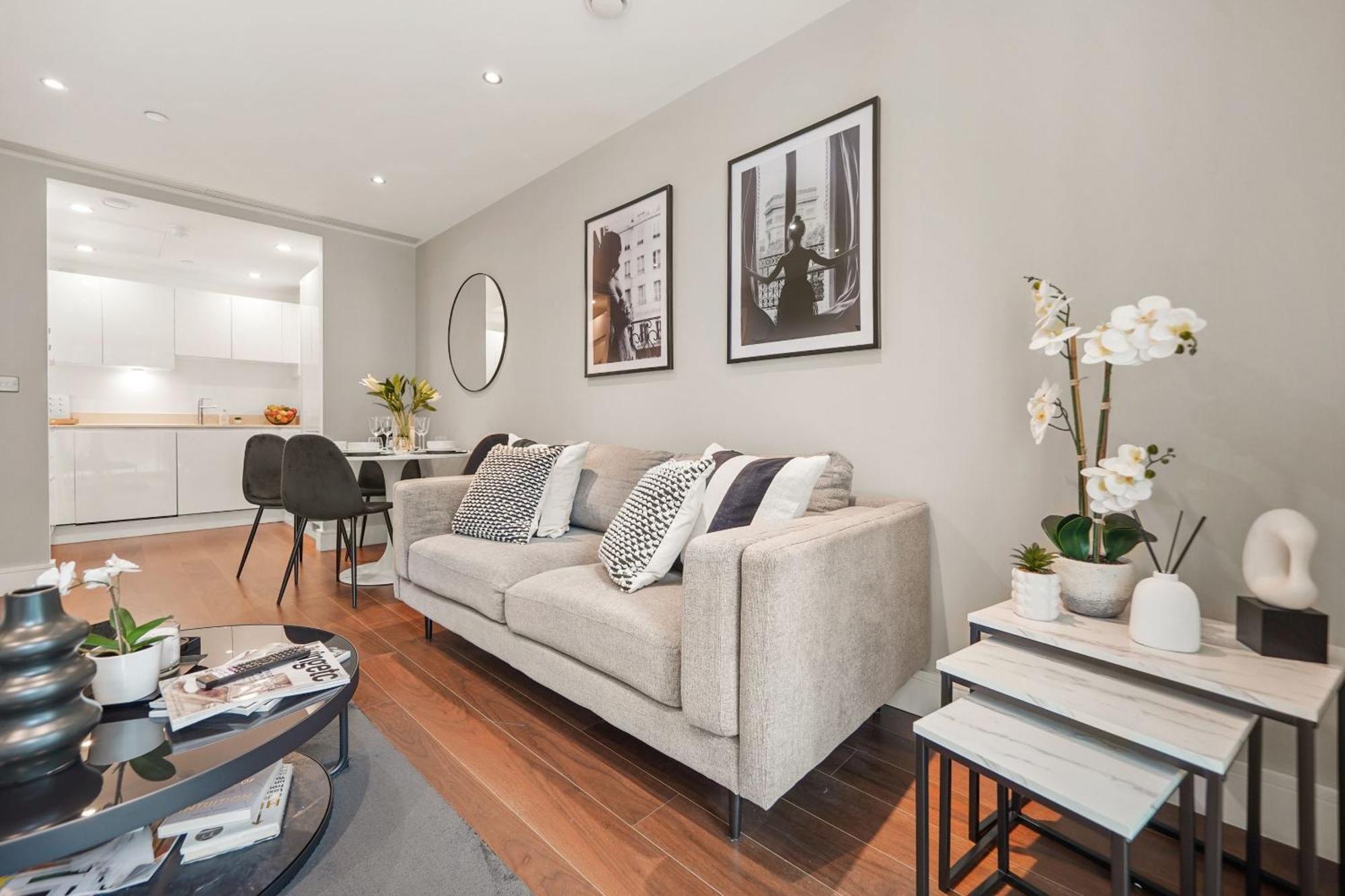 Apartment Luxury 1 Bed Flat, Minutes From Canary Wharf And South Quay Station