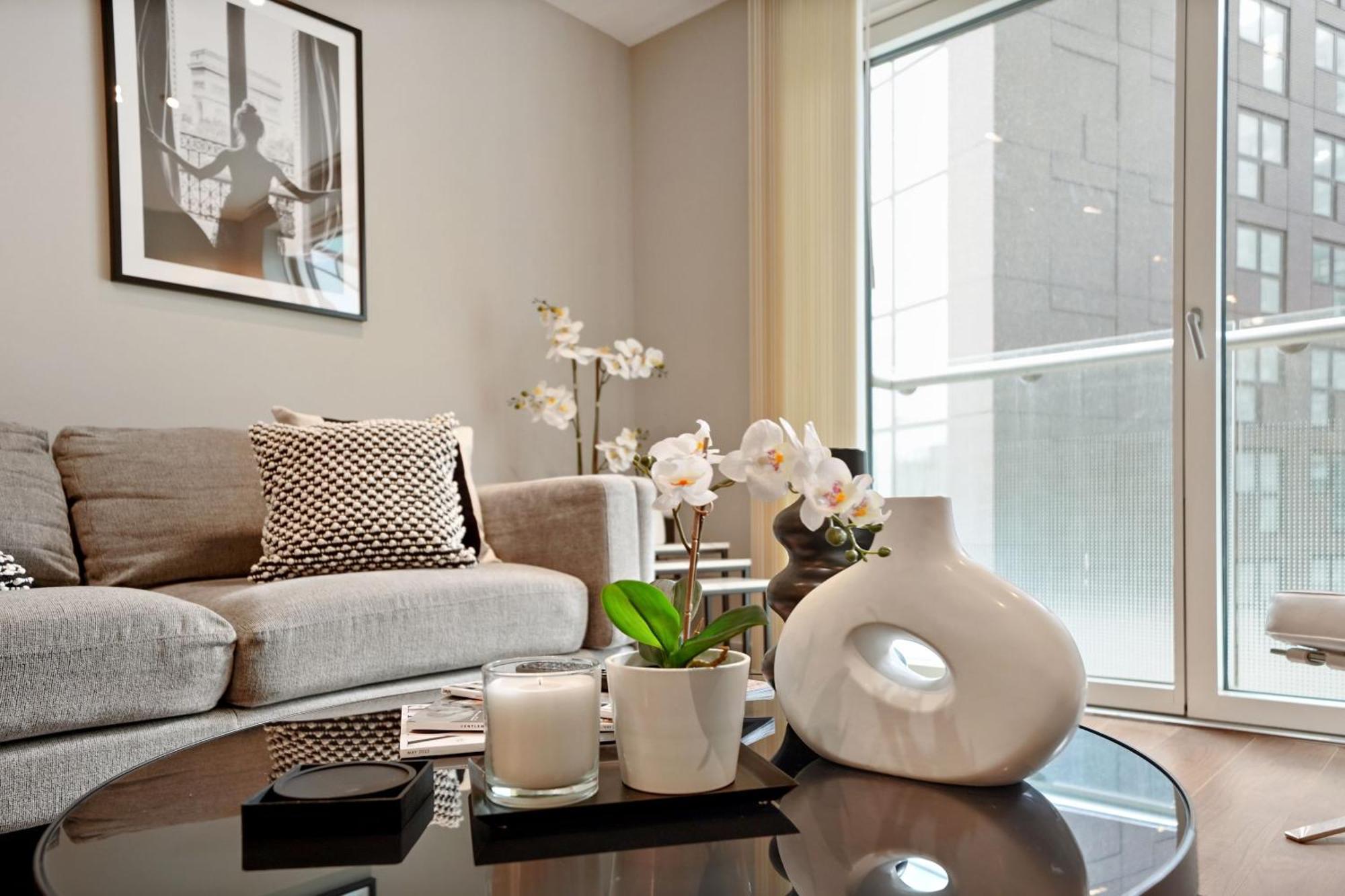 Apartment Luxury 1 Bed Flat, Minutes From Canary Wharf And South Quay Station