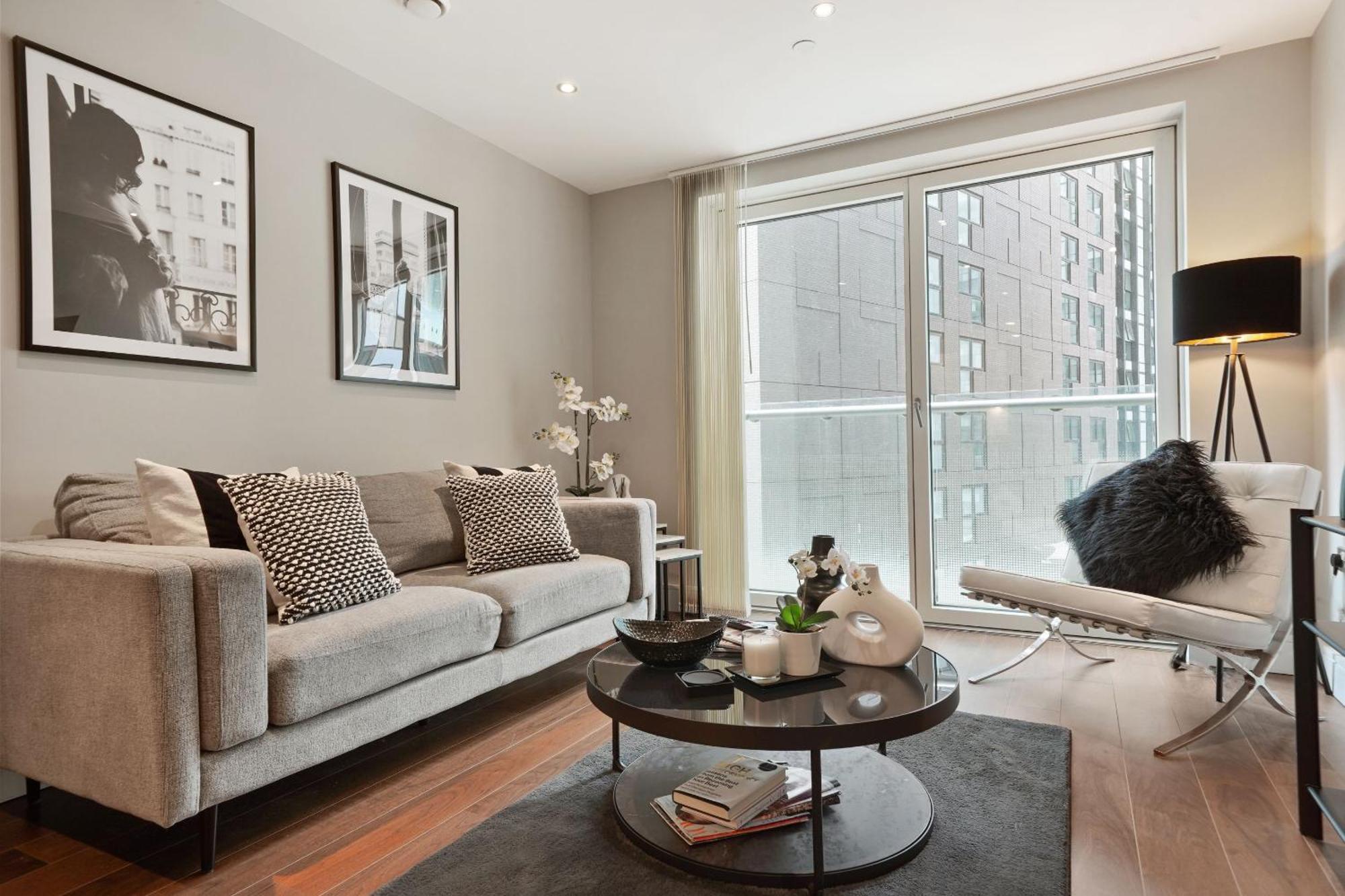 Apartment Luxury 1 Bed Flat, Minutes From Canary Wharf And South Quay Station London