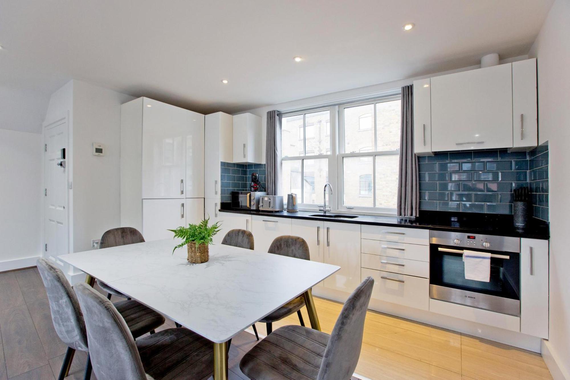 Imperial Liverpool Street Apartment London