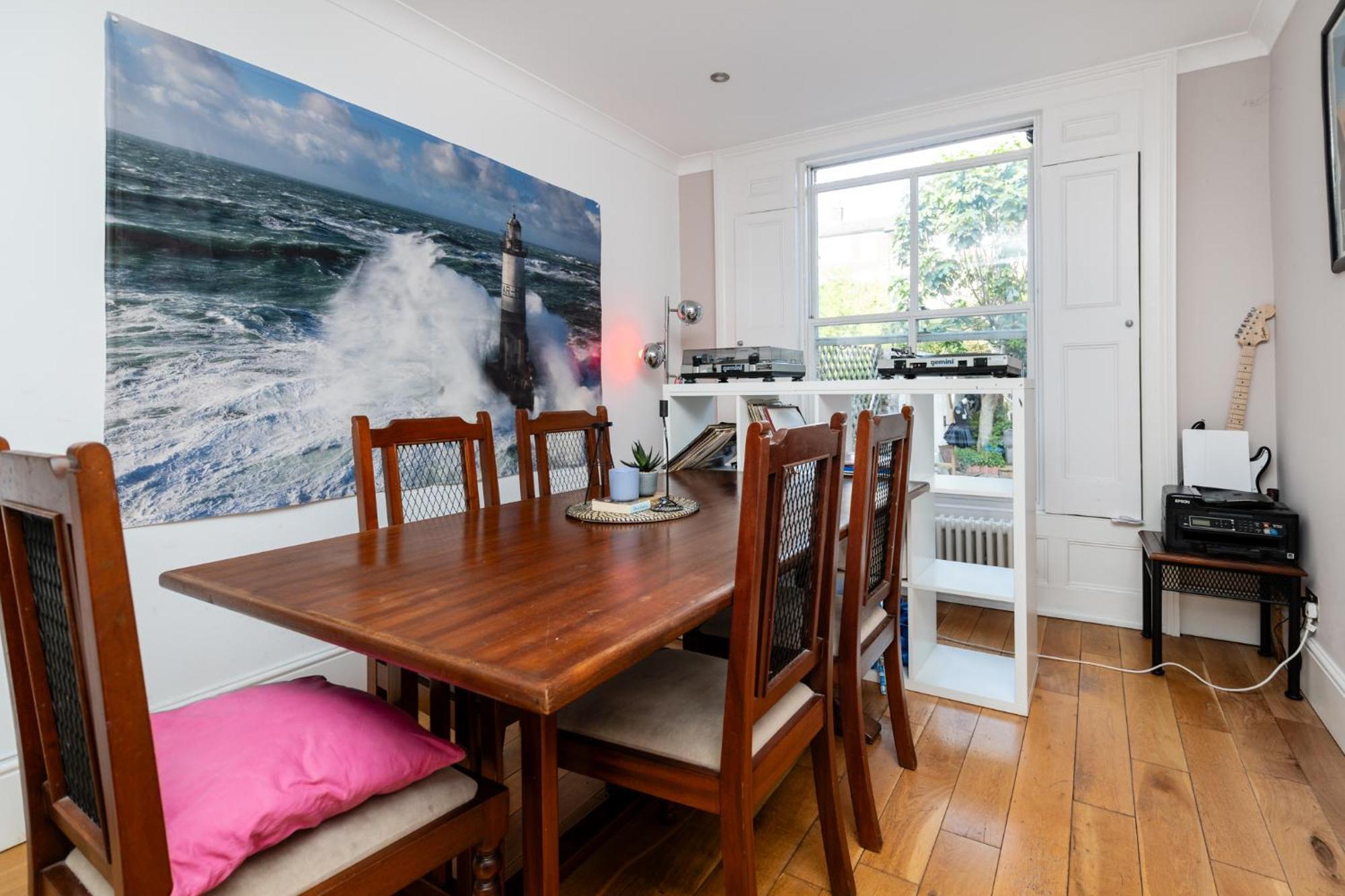 Master En - Townhouse Double With Garden & Hot Tub Accommodatie bij particulieren Londen