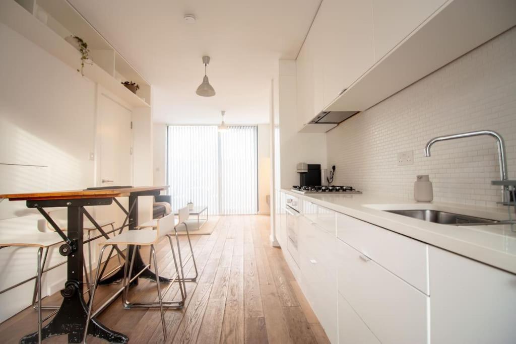 Luxury Townhouse - Hidden Gem Holiday home London