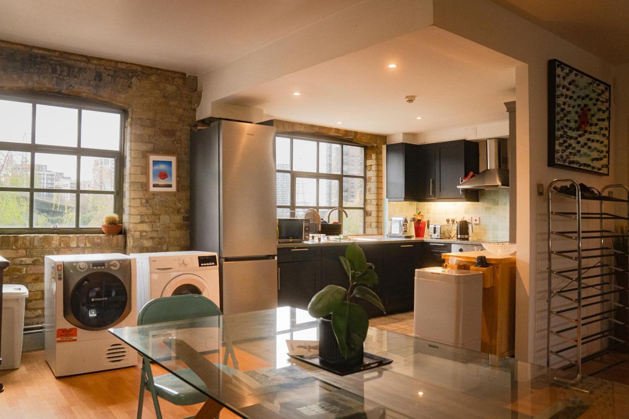 Loft Style Near O2, Abba Voyage, Excel Appartement