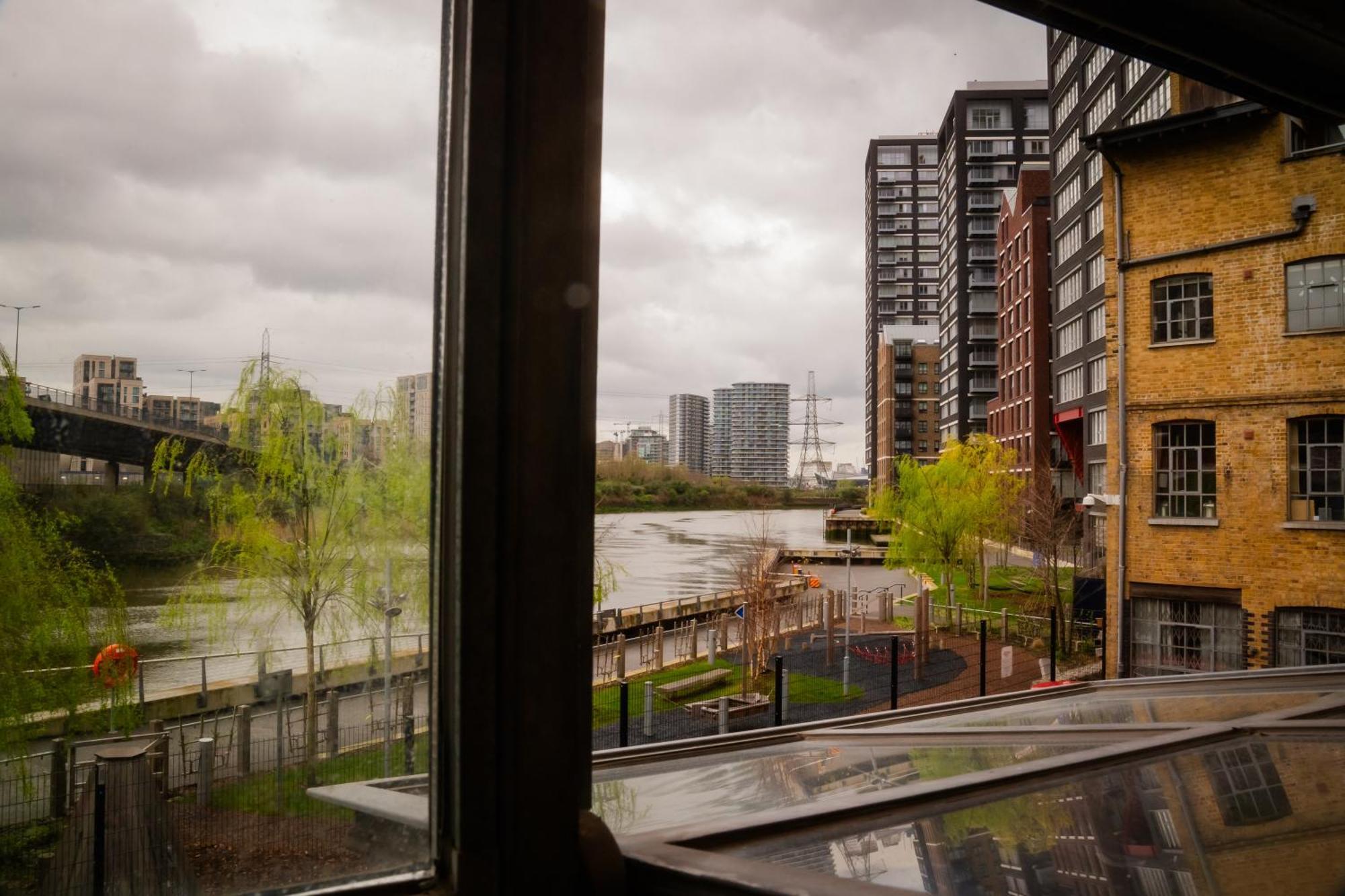 Loft Style Near O2, Abba Voyage, Excel Appartement Londen