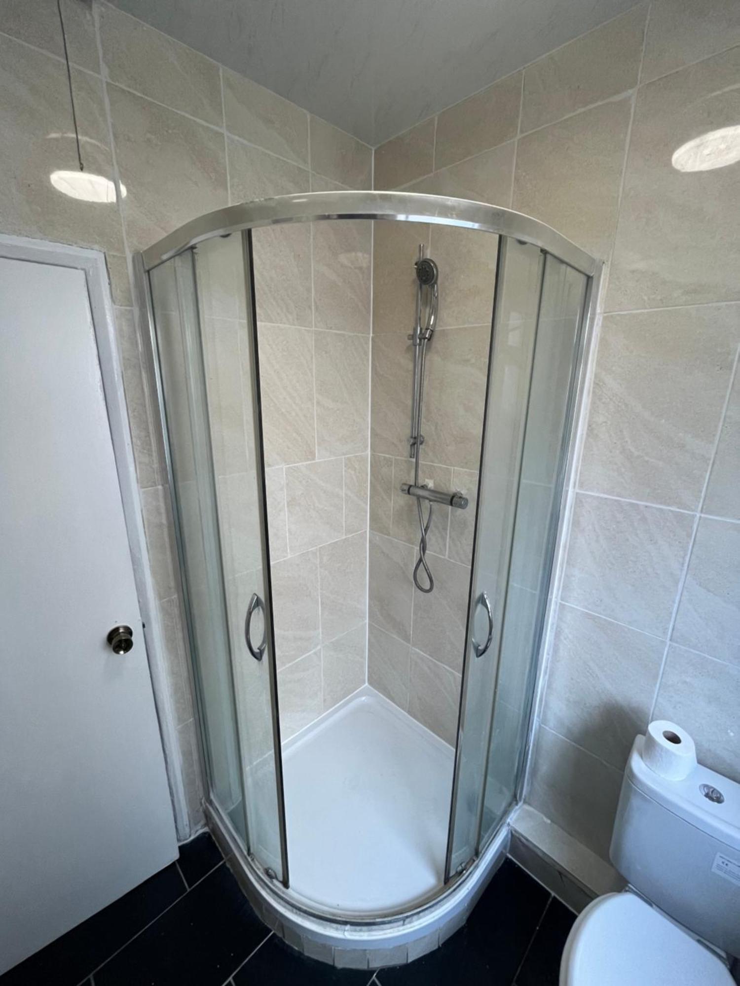 Charlton, Greenwich Luxury Self Check-in Gasthof *