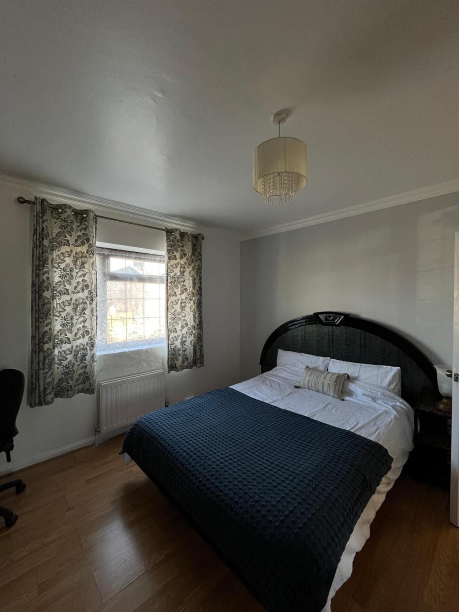Gasthof Charlton, Greenwich Luxury Self Check-in London