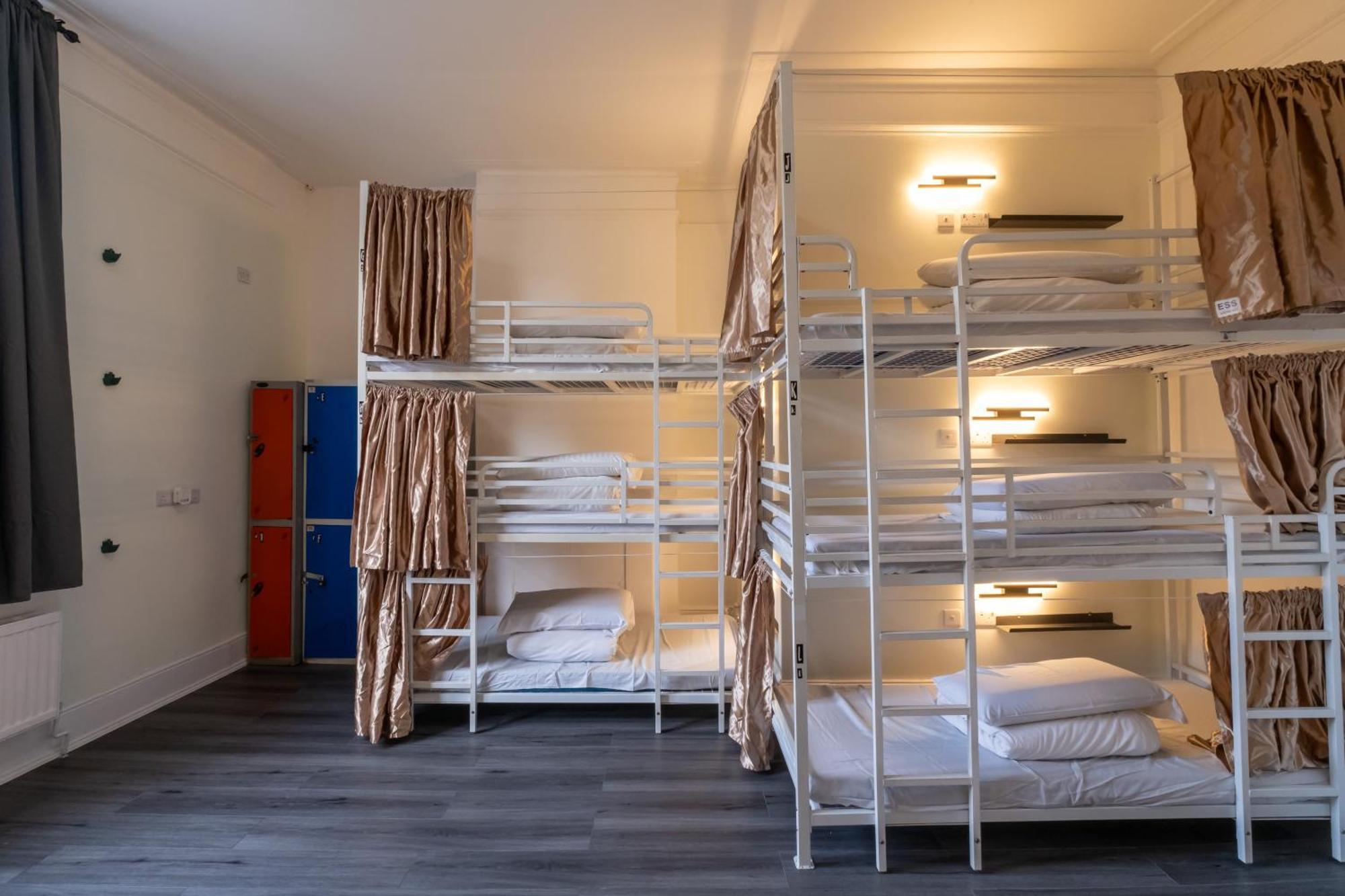 Hostel Venture *